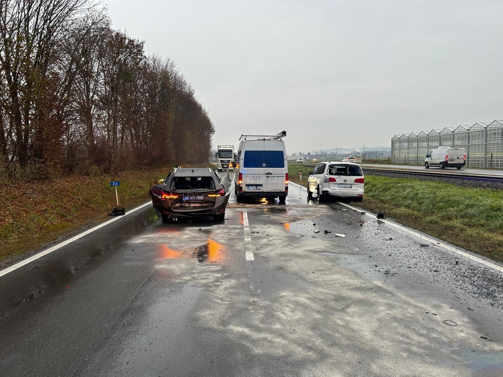 Drei Pkw waren am Unfall beteiligt.