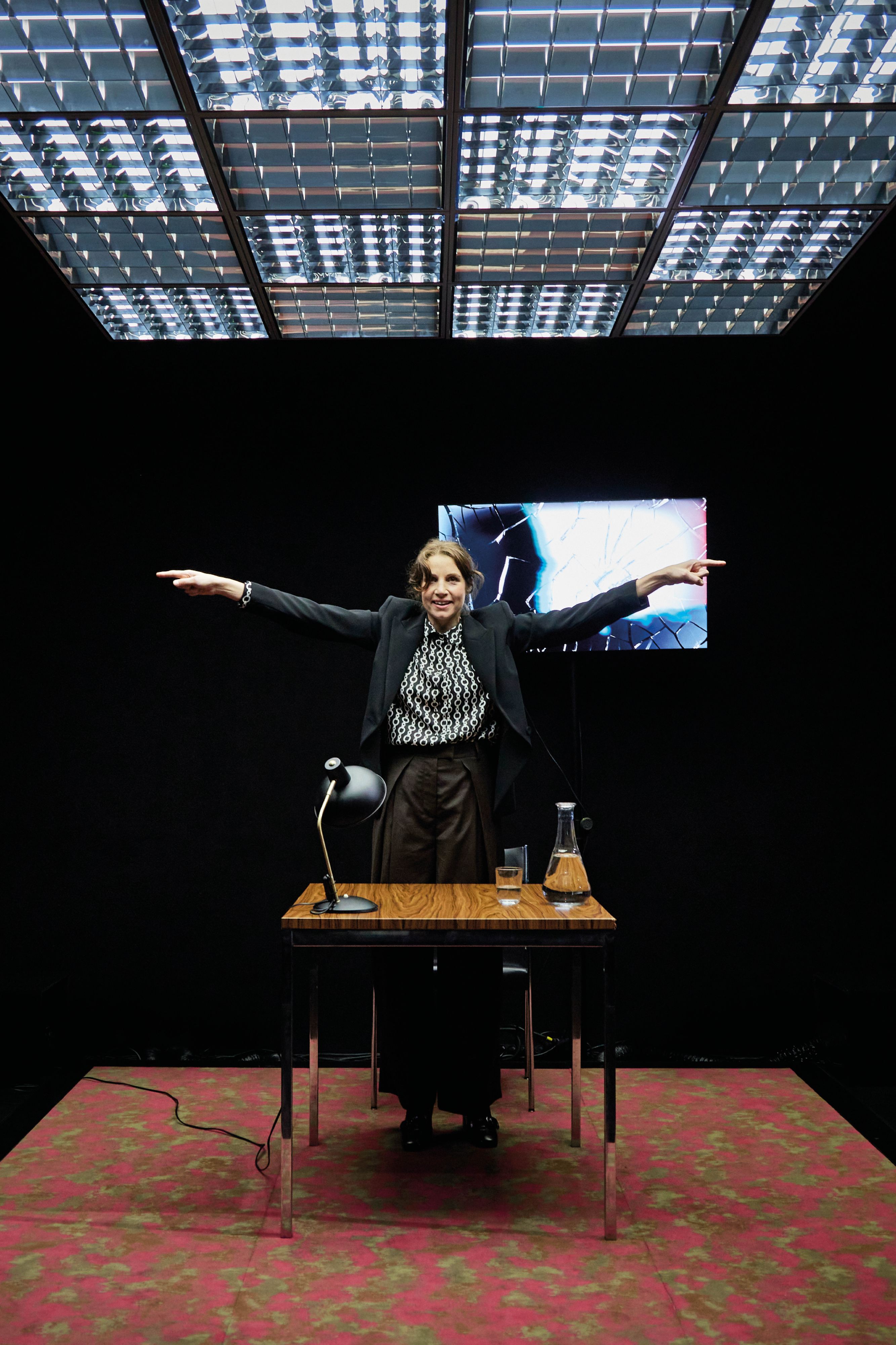 Anna Rieser spielt die Rolle der Anwältin Tessa.