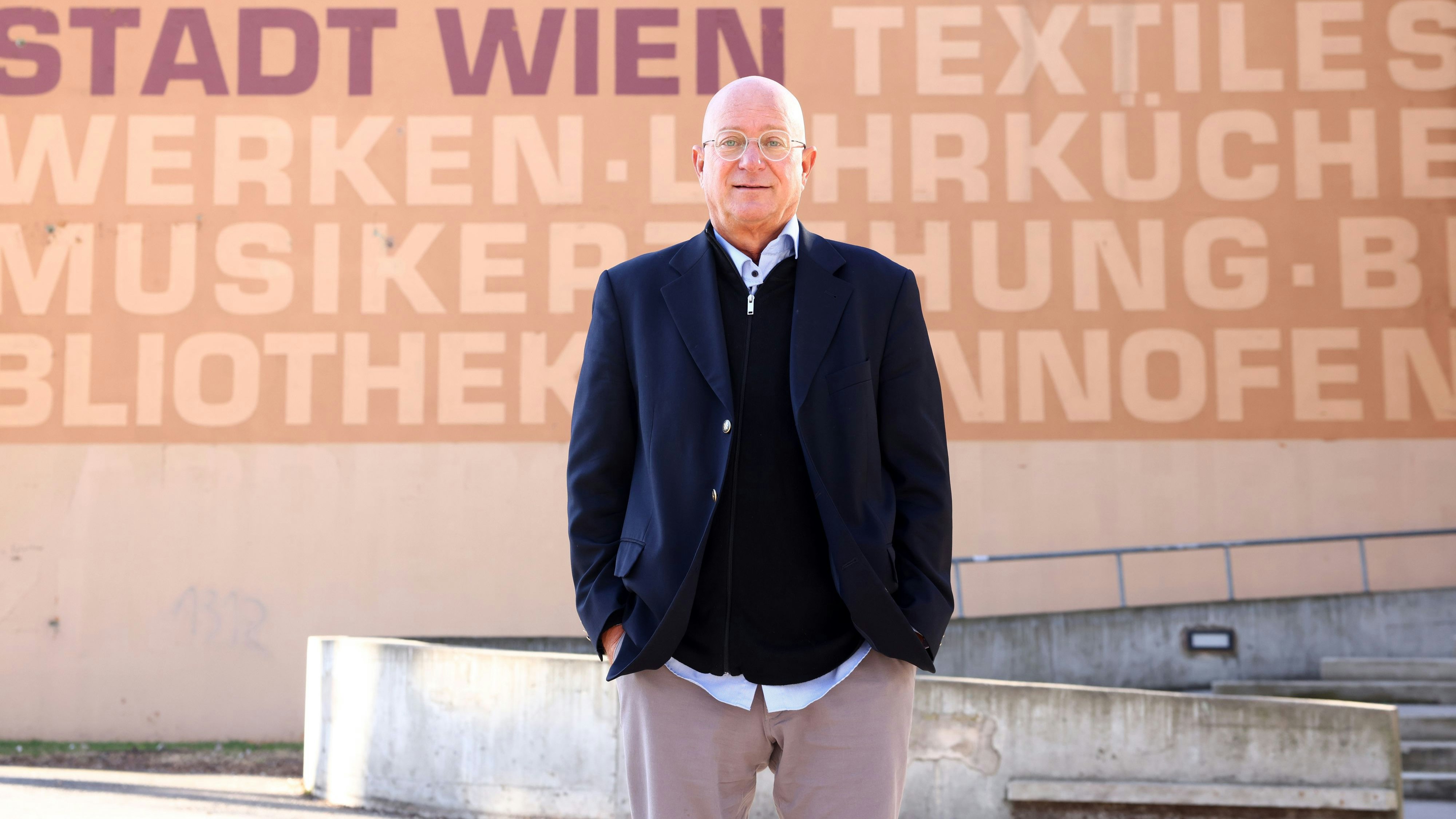 20240216 / kolumnist nikolaus glattauer schulexperte bildungsexperte schule / foto: sabine hertel / tageszeitung heute