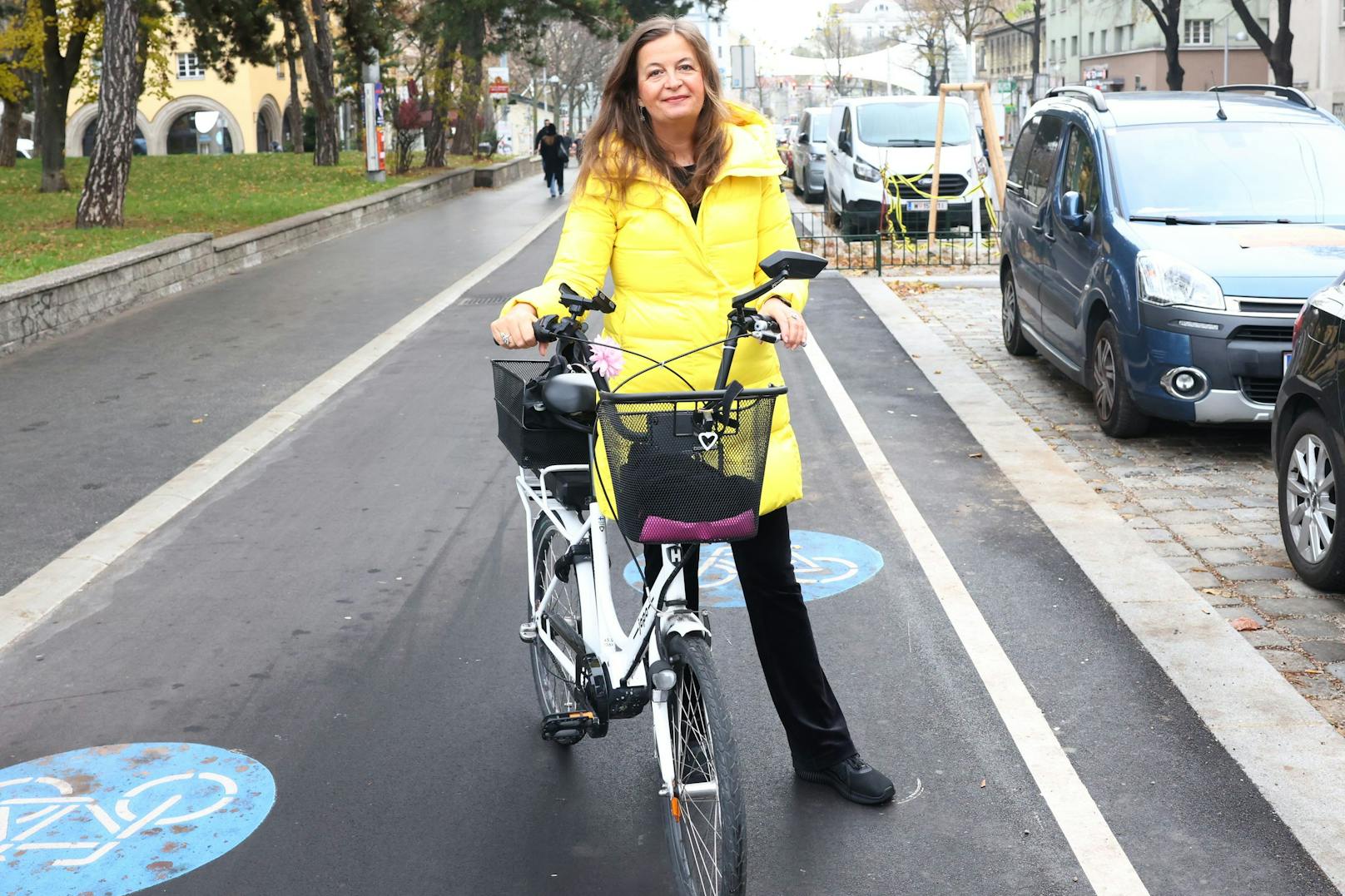 Ulli Sima eröffnete den fertiggestellten Abschnitt des neuen Radweges.