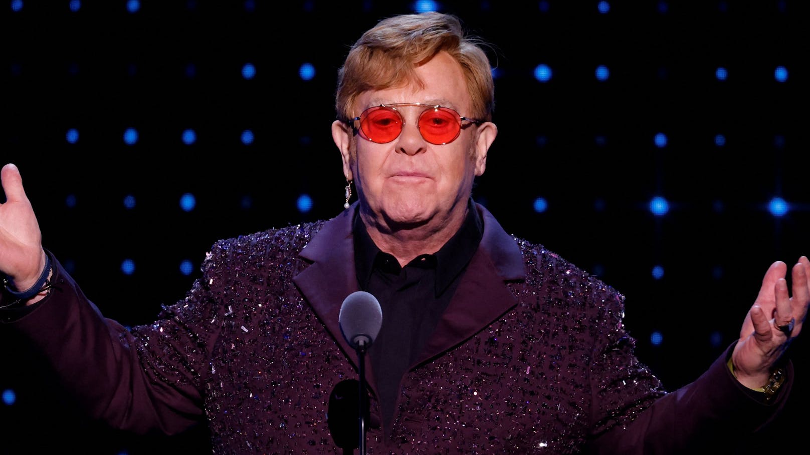 Plötzlich ist er blind! Große Sorge um Elton John