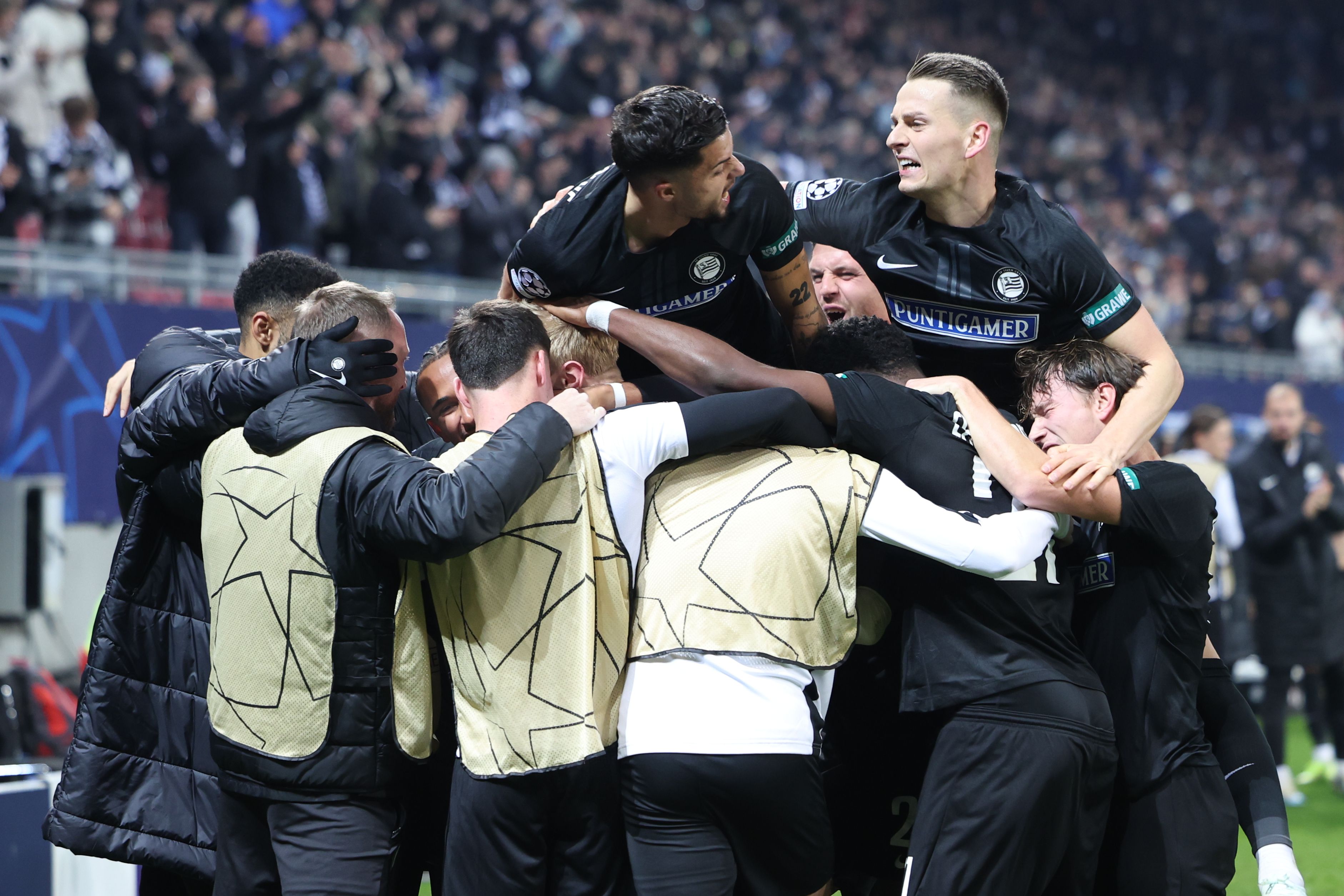 Sturm Graz bejubelt den 1:0-Überraschungssieg gegen Girona. 