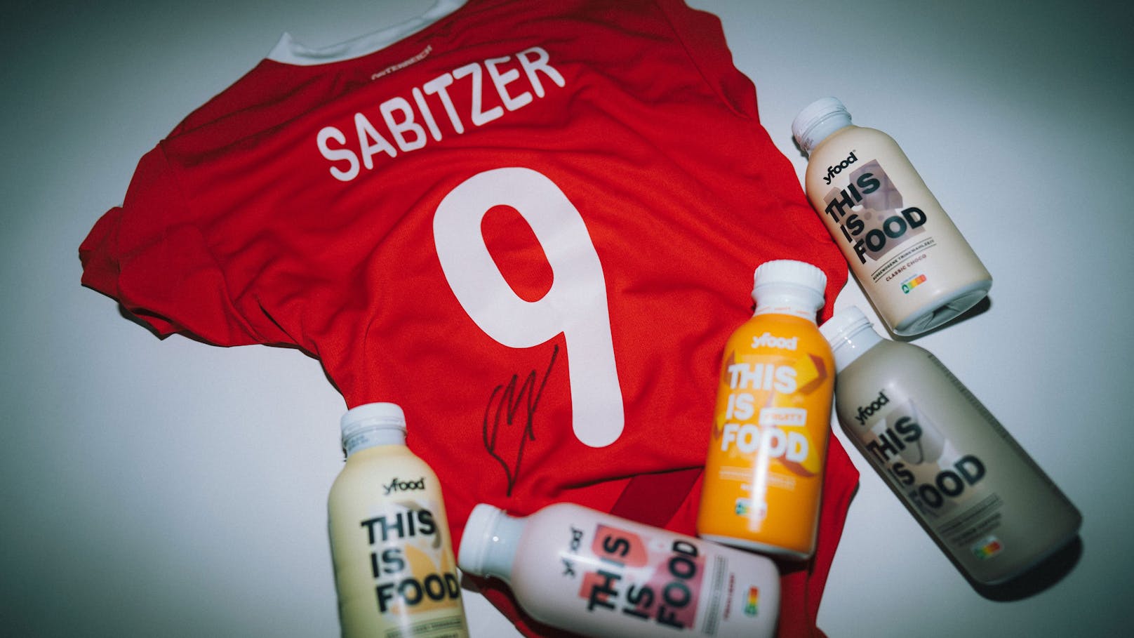 Signiertes Sabitzer-Trikot und yfood-Paket zu gewinnen!