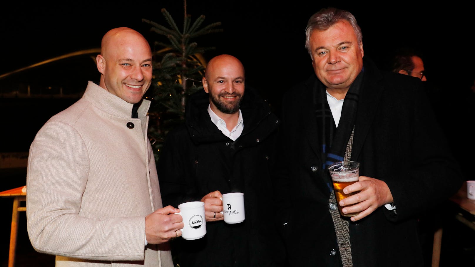 Politik-Pause: VP-Vizebürgermeister Martin Hajart (li.), Grünen-Klubobmann Severin Mayr und FP-Landesrat Günther Steinkellner verstanden sich blendend.