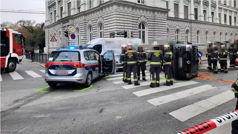 In Wien kam es 2024 bisher zu rund 700 Unfällen mit Einsatzfahrzeugen der Wiener Polizei.