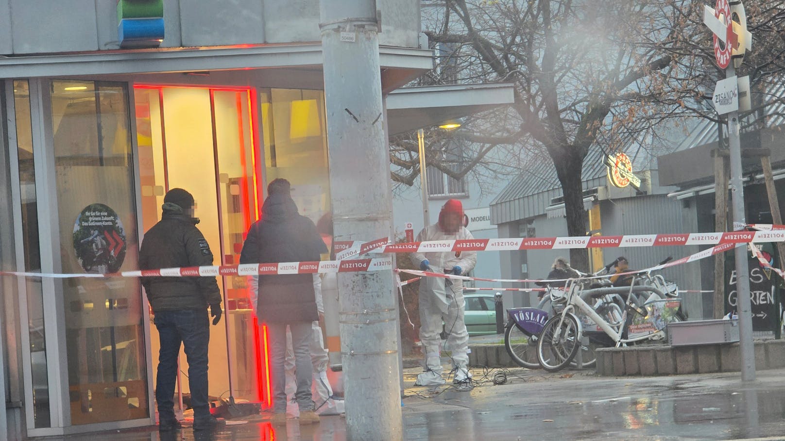 Banküberfall in Wien – Täter sprengten Automat