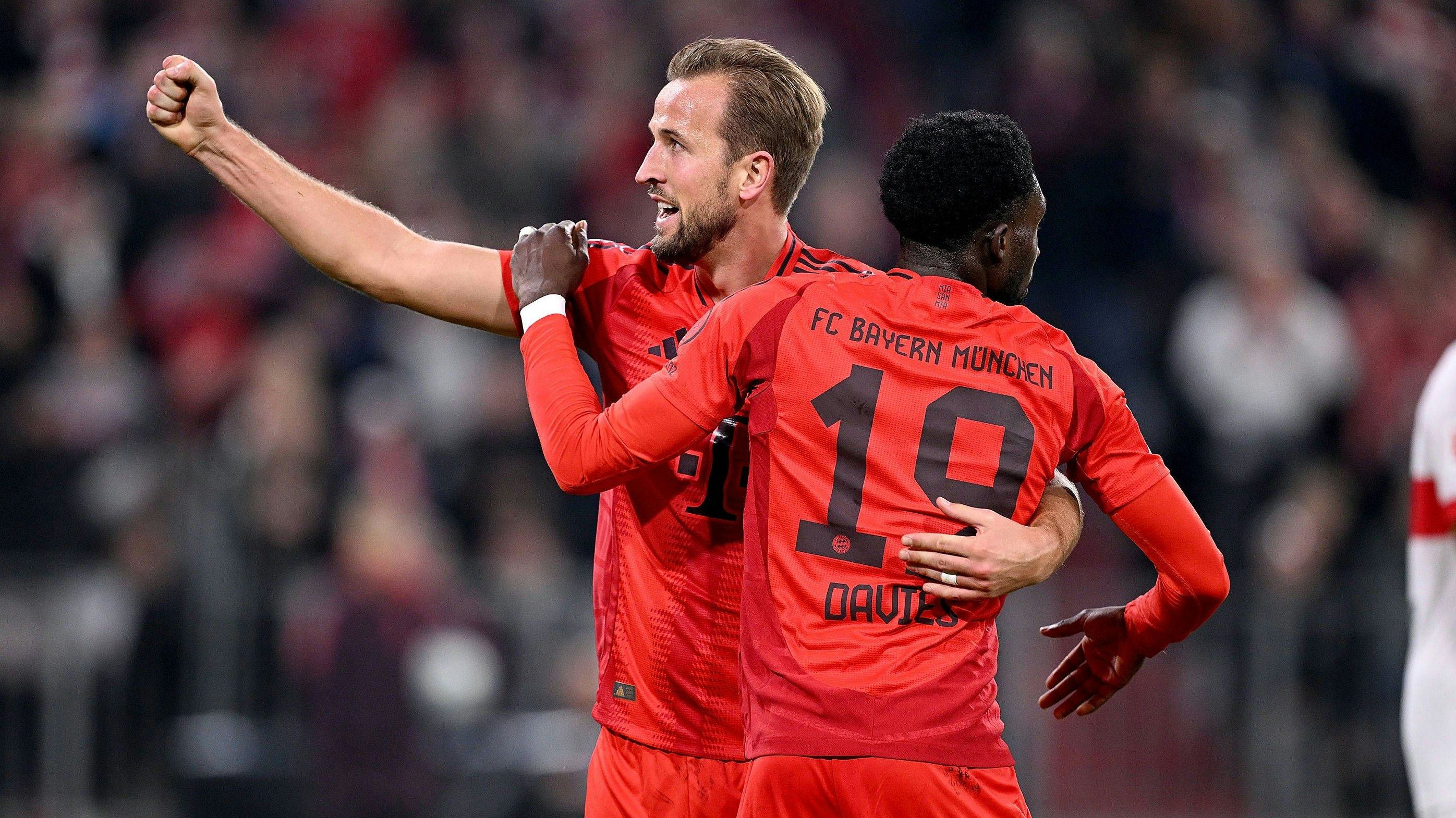 Harry Kane und Alphonso Davies