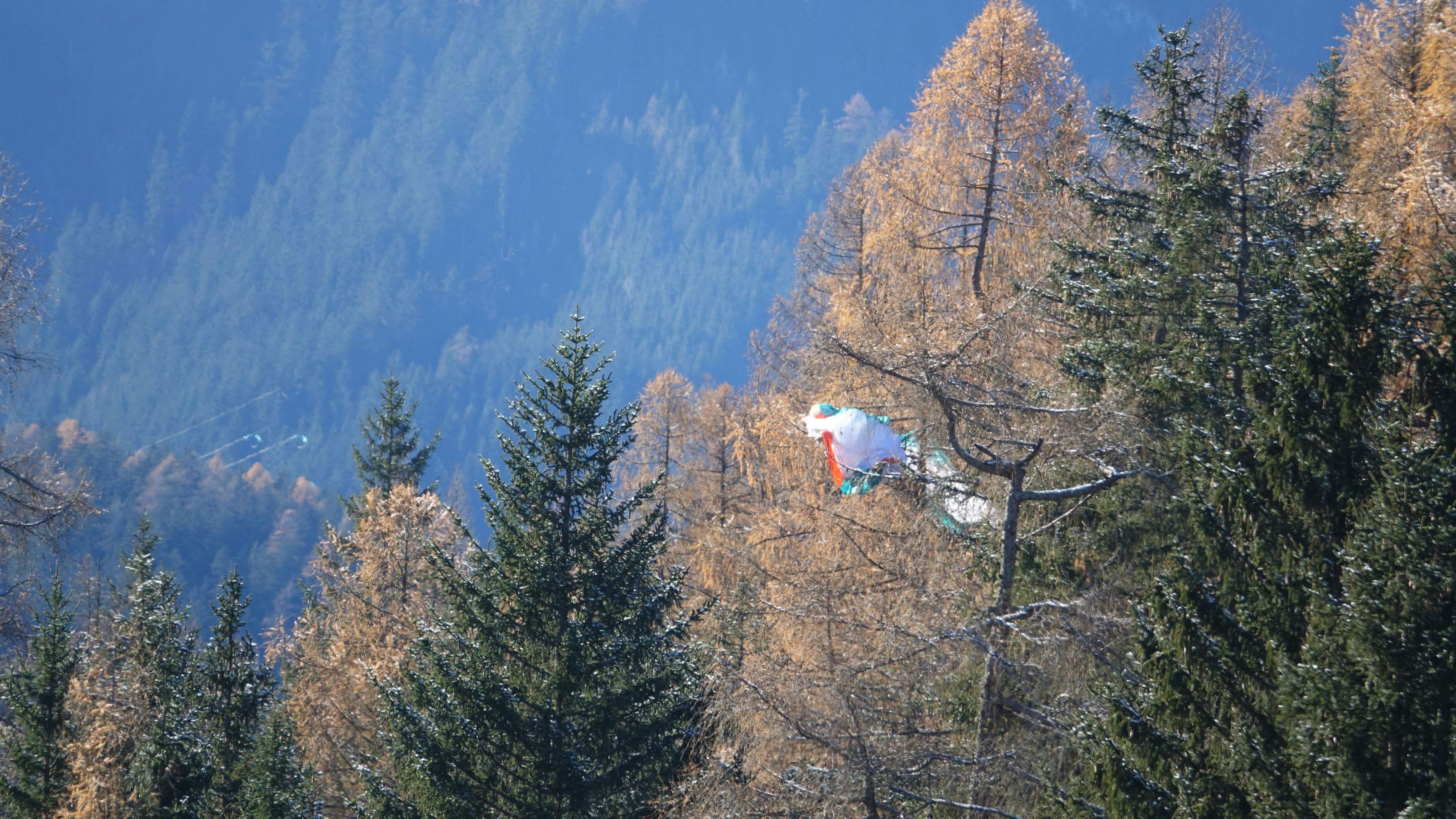 Die Bergrettung Mayrhofen konnte die 26-Jährige unverletzt bergen. 