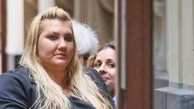 Die verurteilte Mörderin Alicia Schiller bekommt Hafturlaub, um eine künstliche Befruchtung durchzuführen. Ein Gesetz in Australien macht dies möglich.