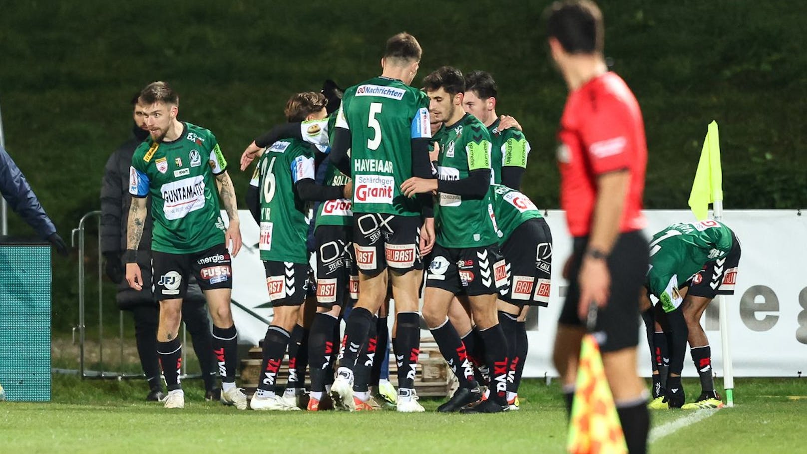 Ried macht 2. Liga wieder heiß, Rapid mit Cup-Revanche