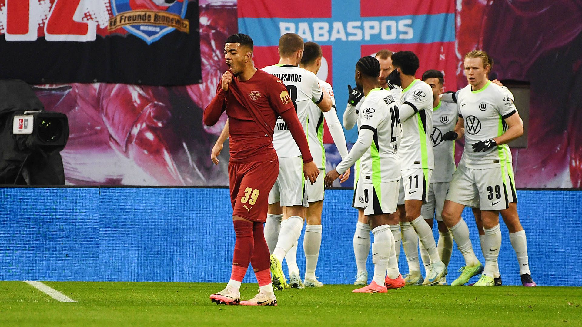 Wolfsburg jubelt in Leipzig