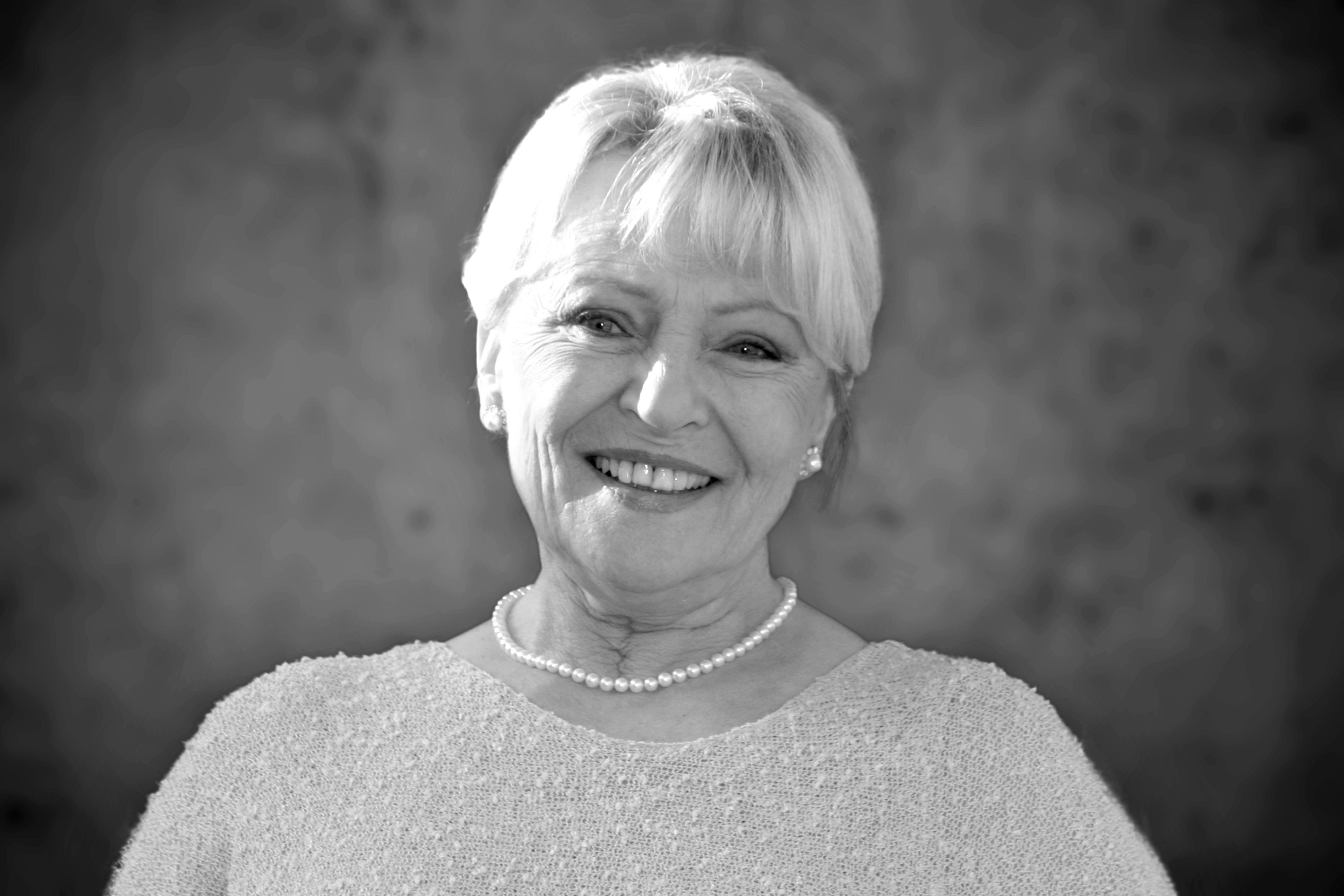 Karin Ball ist in Berlin verstorben.