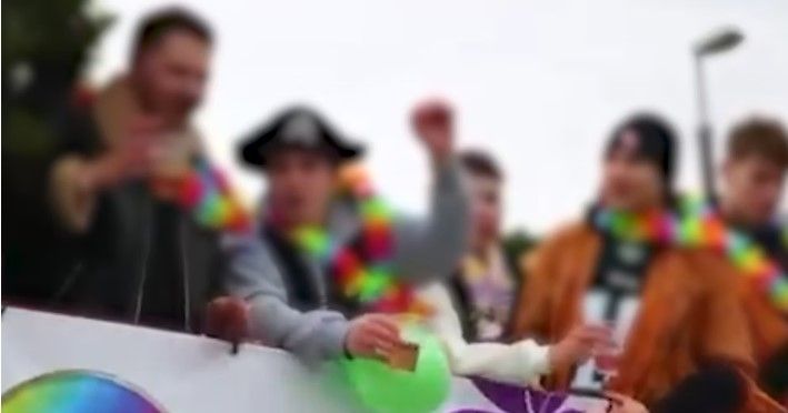 In ganz Österreich kam es schon zu ähnlichen Vorfällen - hier bei einem Faschingsumzug in Mödling.