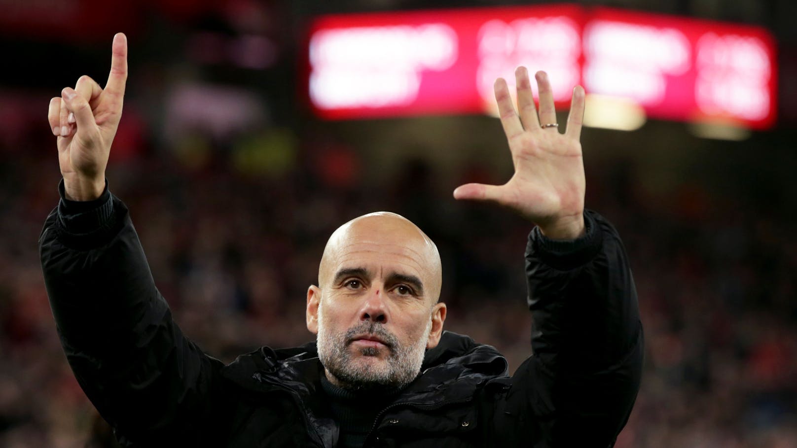 6 Finger – Guardiola legt sich mit Liverpool-Fans an