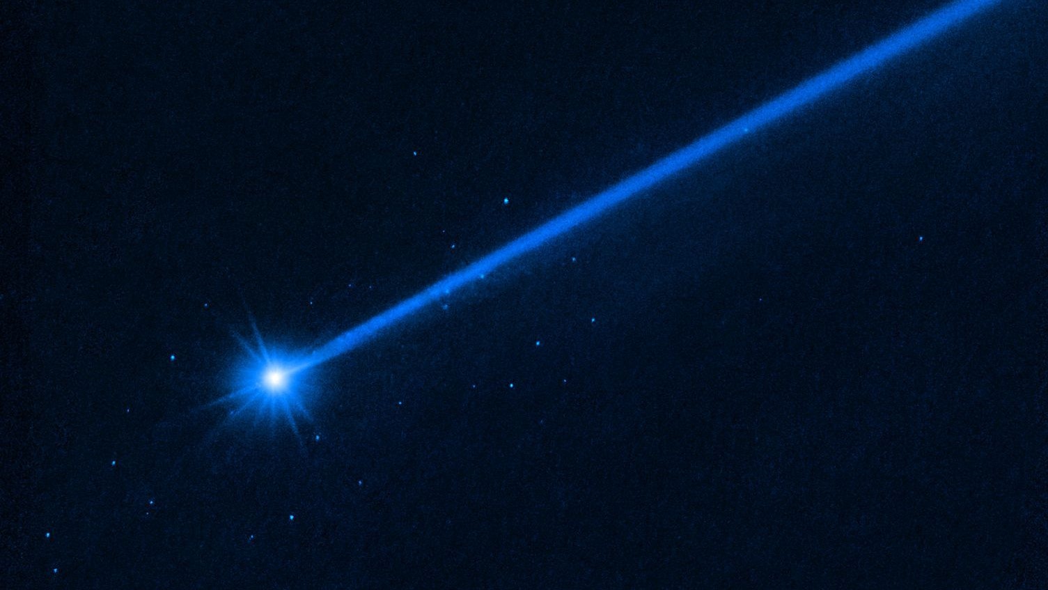 Der Asteroid Dimorphos, vom Hubble Weltraumteleskop aus gesehen.&nbsp;Millionen Asteroiden umkreisen die Sonne, immer wieder stürzen auch welche davon auf die Erde, die meisten davon sind zum Glück sehr klein und verglühen in der Atmosphäre