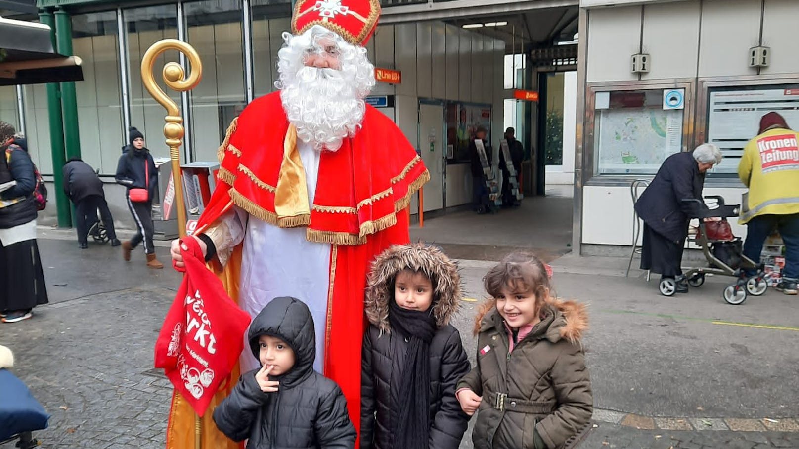 Adventzauber in Wien – Der Nikolo tourt durch 15 Märkte