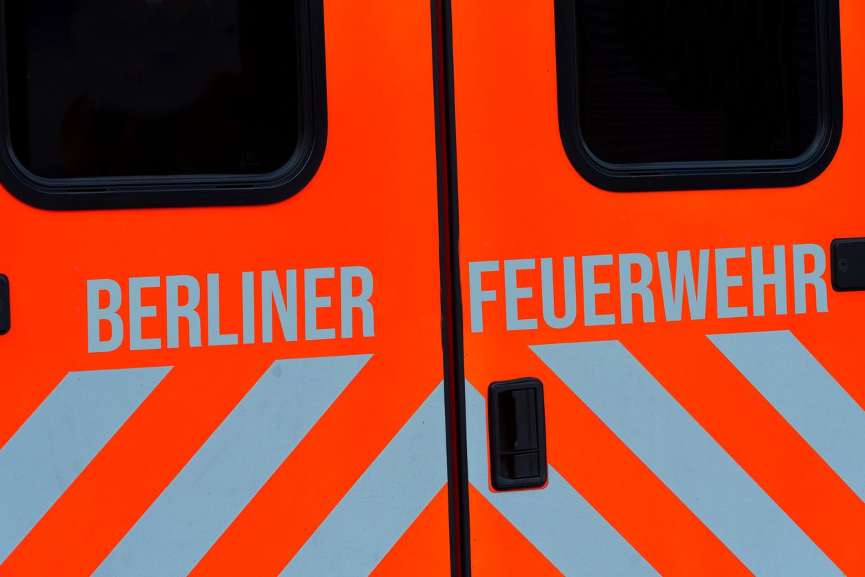 Mehrere Kinder wurden am Montag durch Reizgas verletzt, das in einer Schule versprüht wurde.