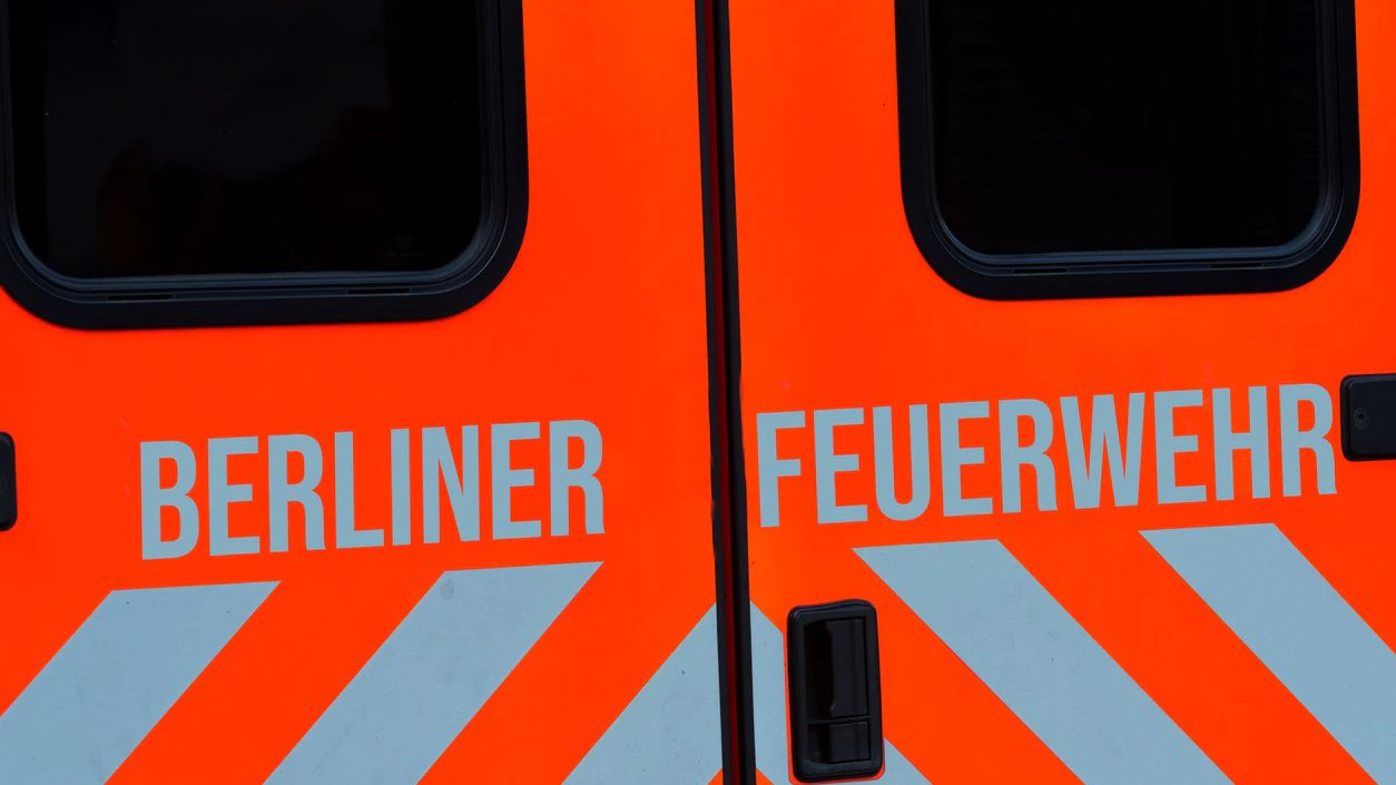 Heute.at - Blickkontakt mit Ehefrau – Mann verletzt 9 Fahrgäste