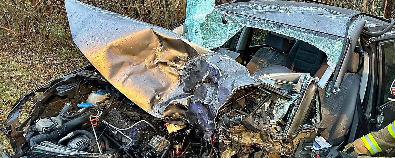 Der 90-Jährige musste aus dem Wrack befreit werden.