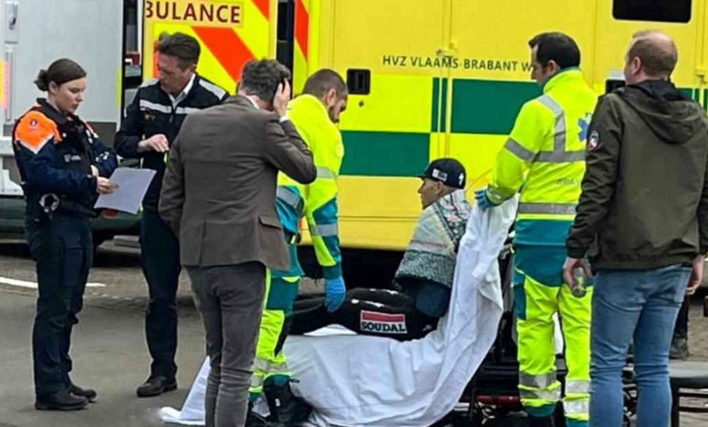 Remco Evenepoel wird behandelt