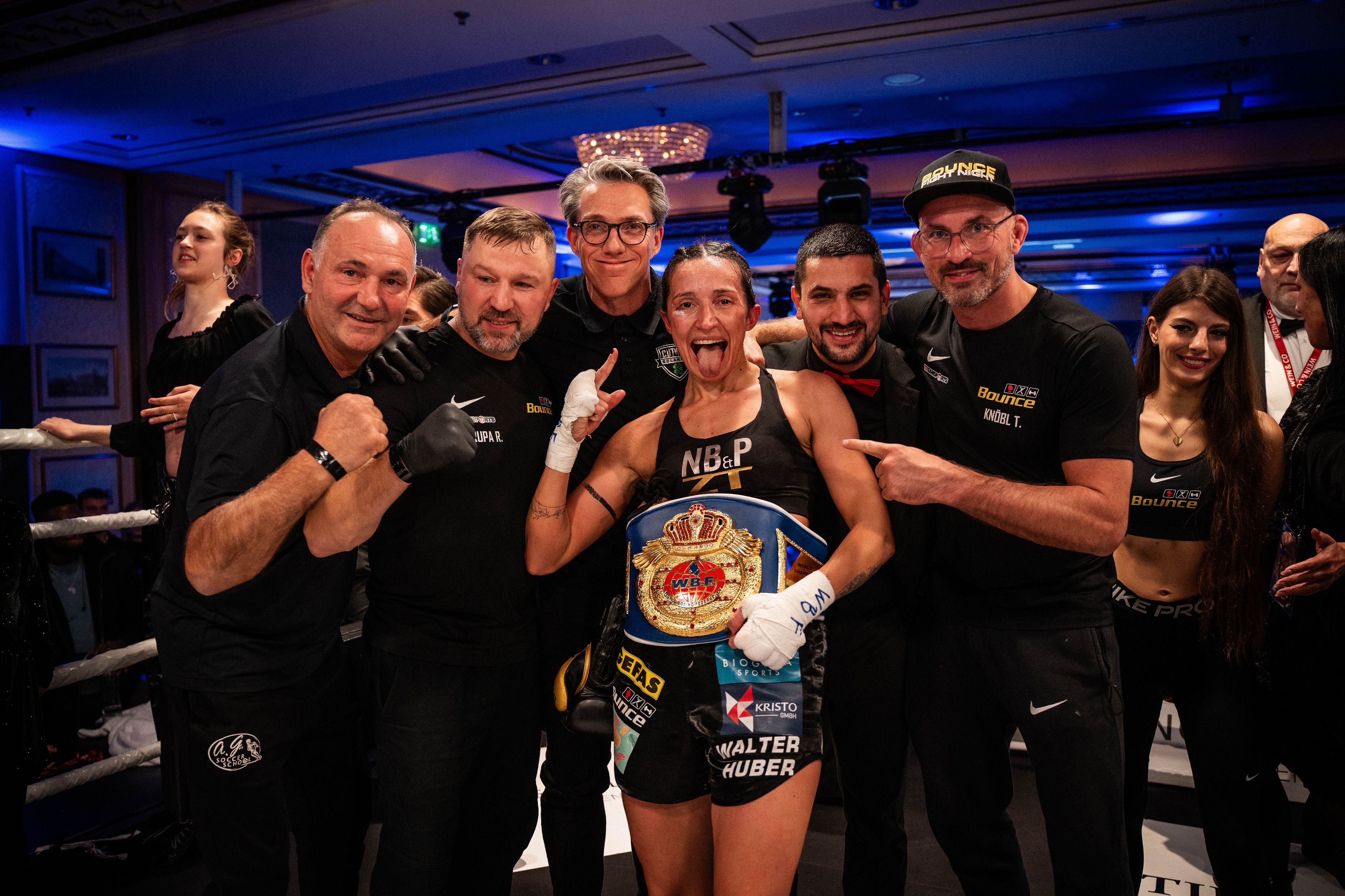 Michaela Kotaskova ist und bleibt Box-Weltmeisterin!