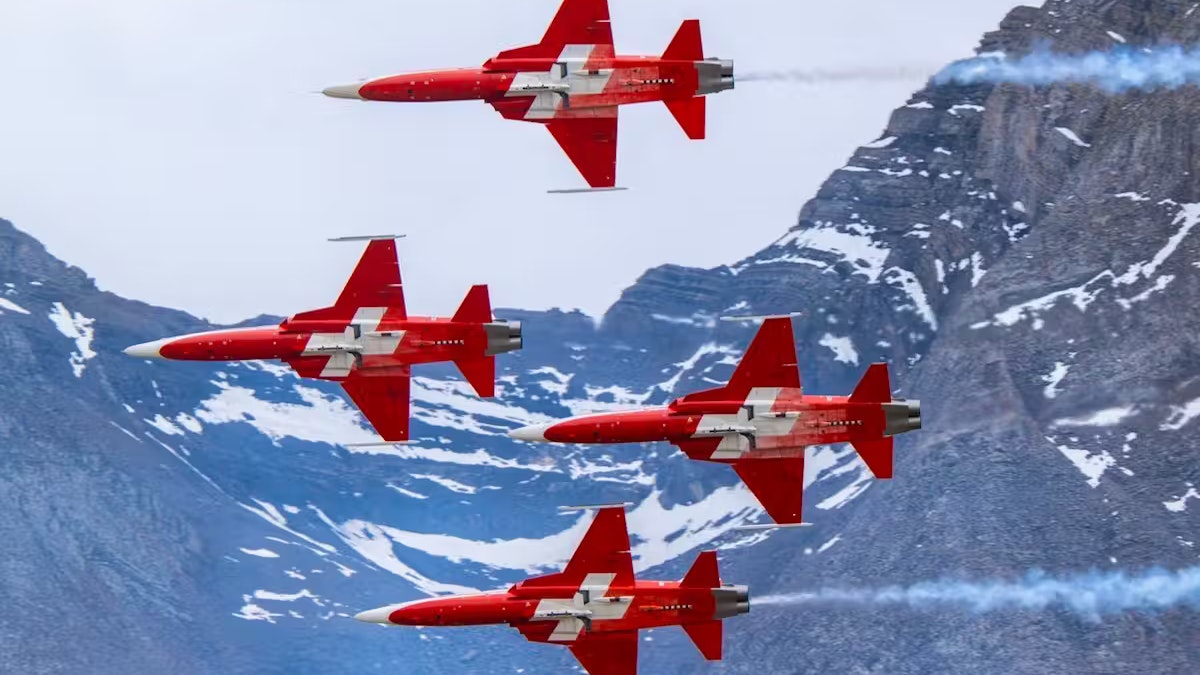 Heute.at - Zu hohe Kosten! Definitives Aus für Patrouille Suisse