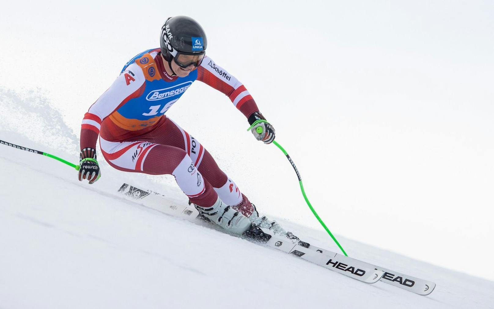 Martin Luis Walch erwischte es ebenfalls auf der "Kreischvolgel-Piste". Der 21-Jährige ÖSV-Läufer riss sich das Kreuzband …