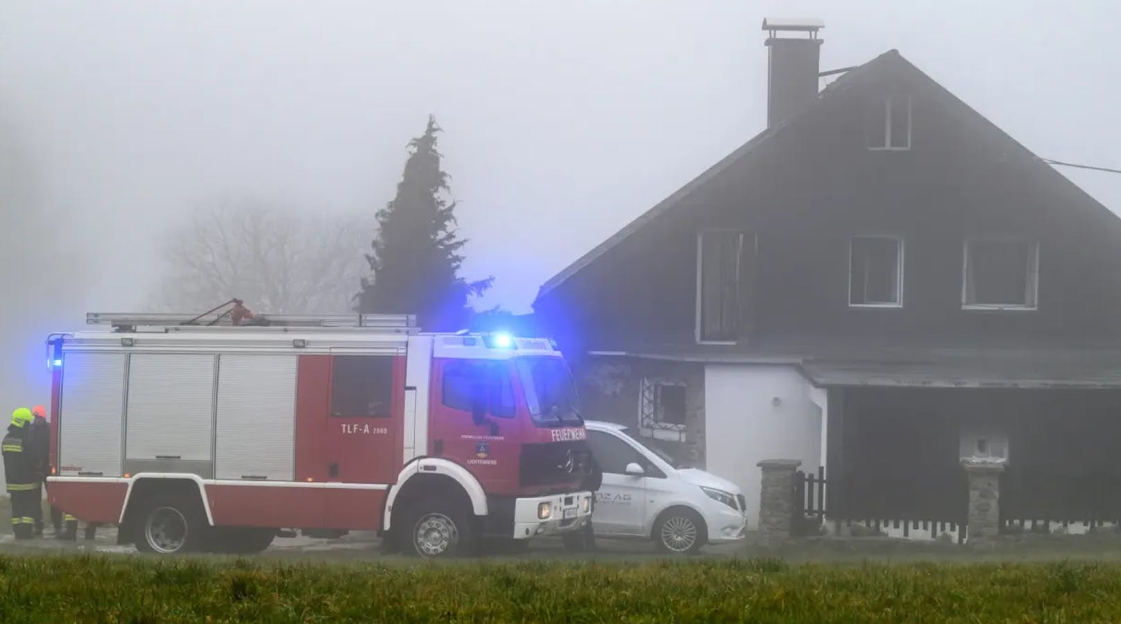 Schrecklicher Fund: Mann lag nach Feuer tot in Haus