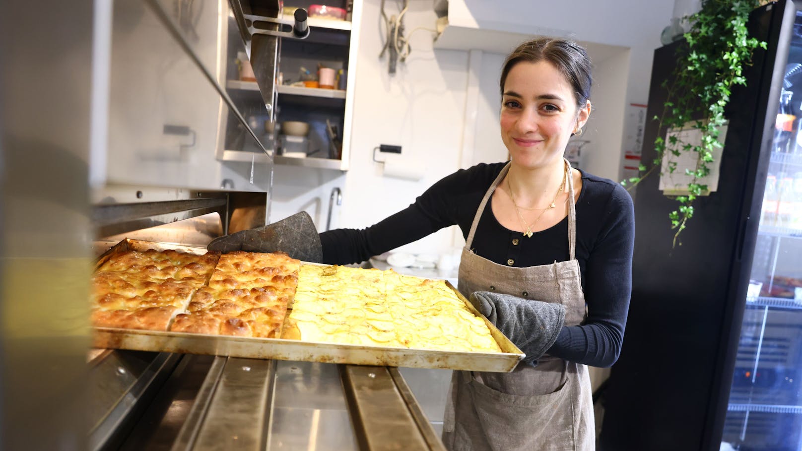 "Nicht nur Focaccia backen wir jeden Morgen frisch, wir haben auch Tiramisu und italienischen Kaffee", so Silvia