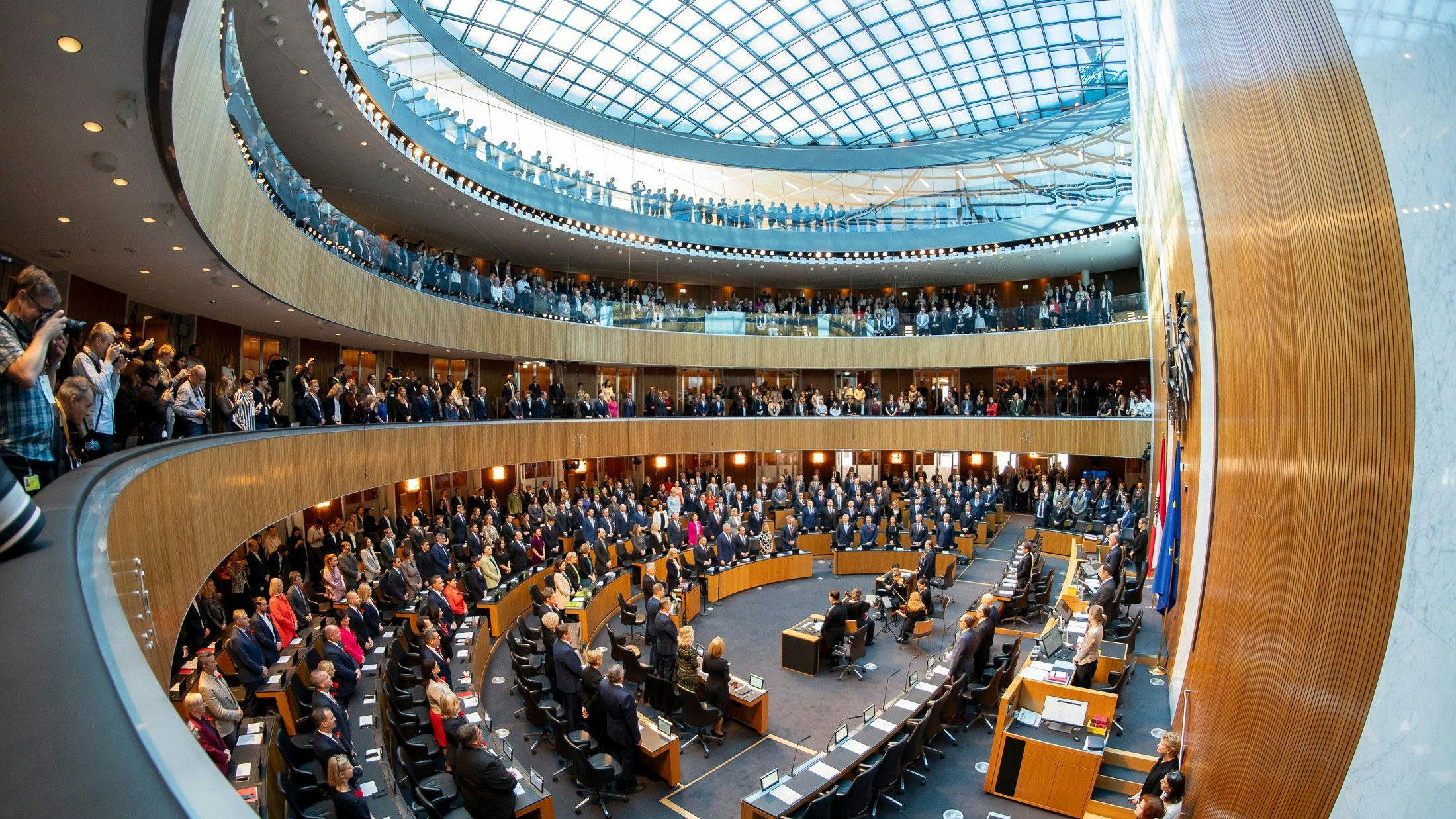 Heute.at - Neue Gesetze: FPÖ und Grüne knöpfen sich Regierung vor