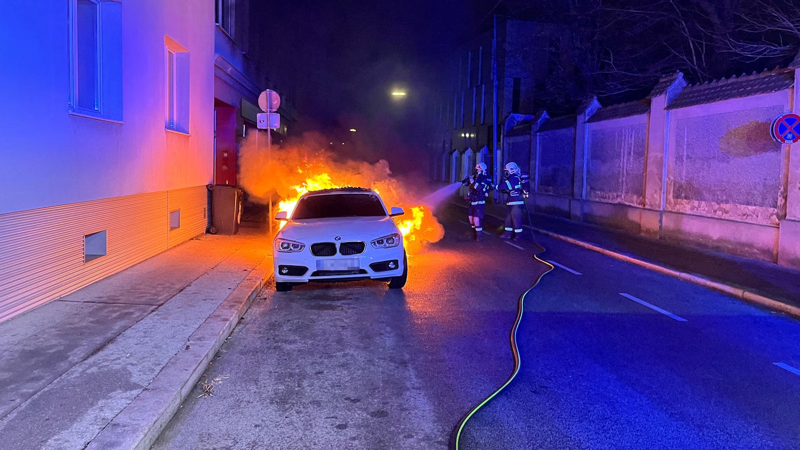 "Einfach nur geschockt": Feuerteufel zündet Autos an