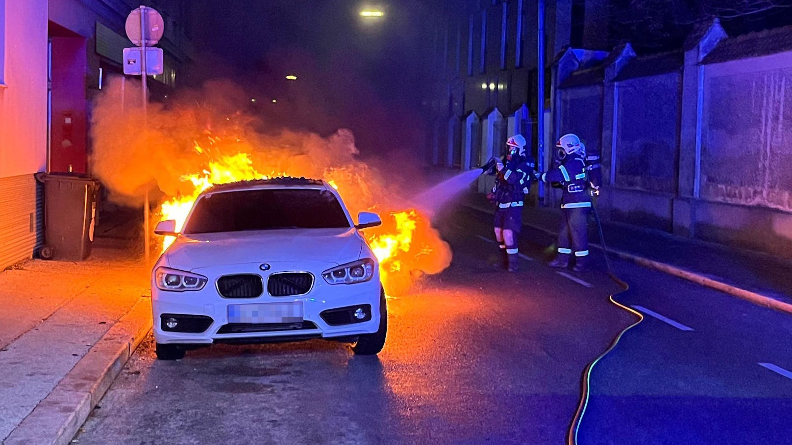 Autos angezündet! St. Pöltner Feuerteufel geschnappt