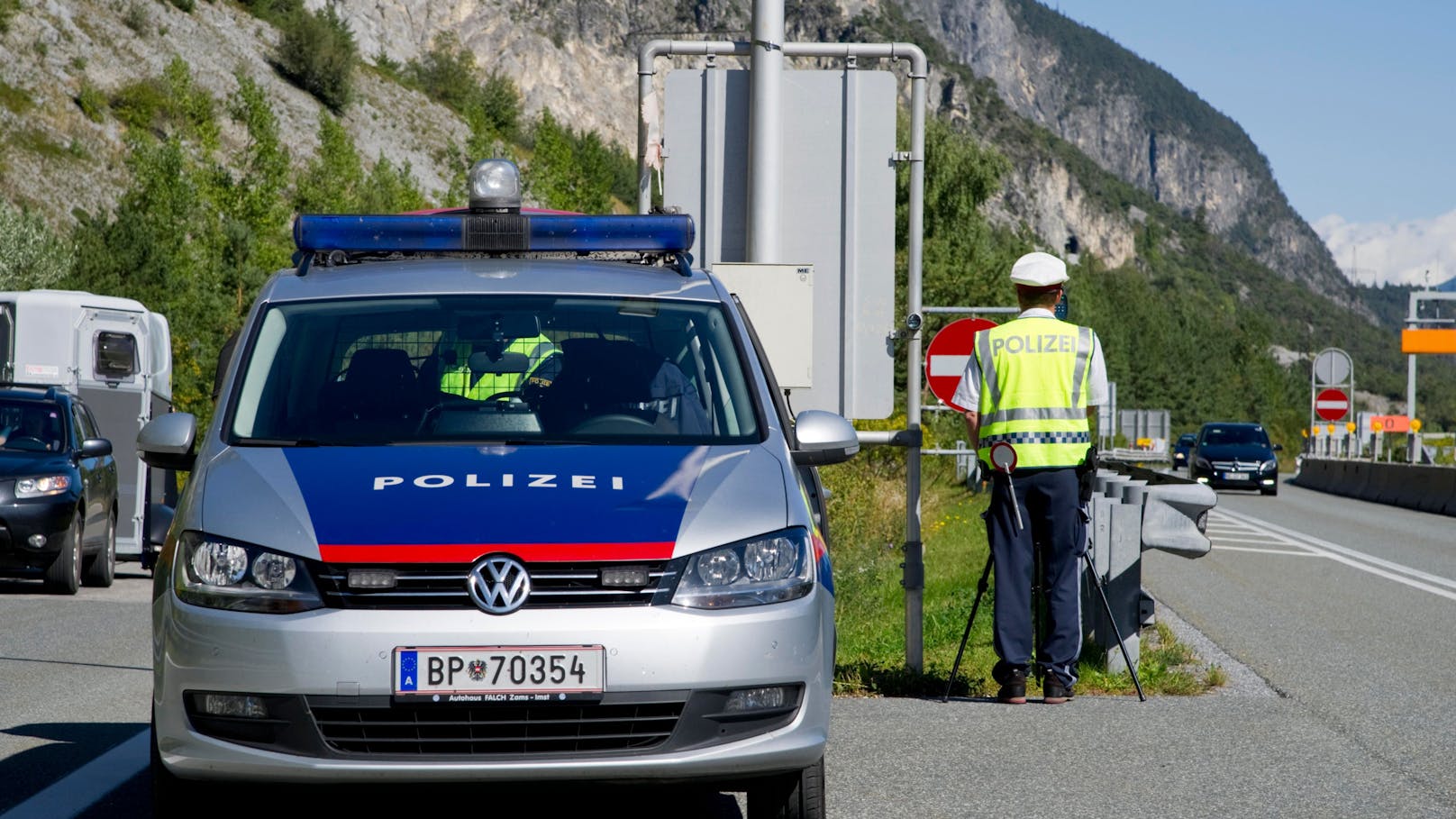 Junge Raserin (19) ging Verkehrspolizisten ins Netz