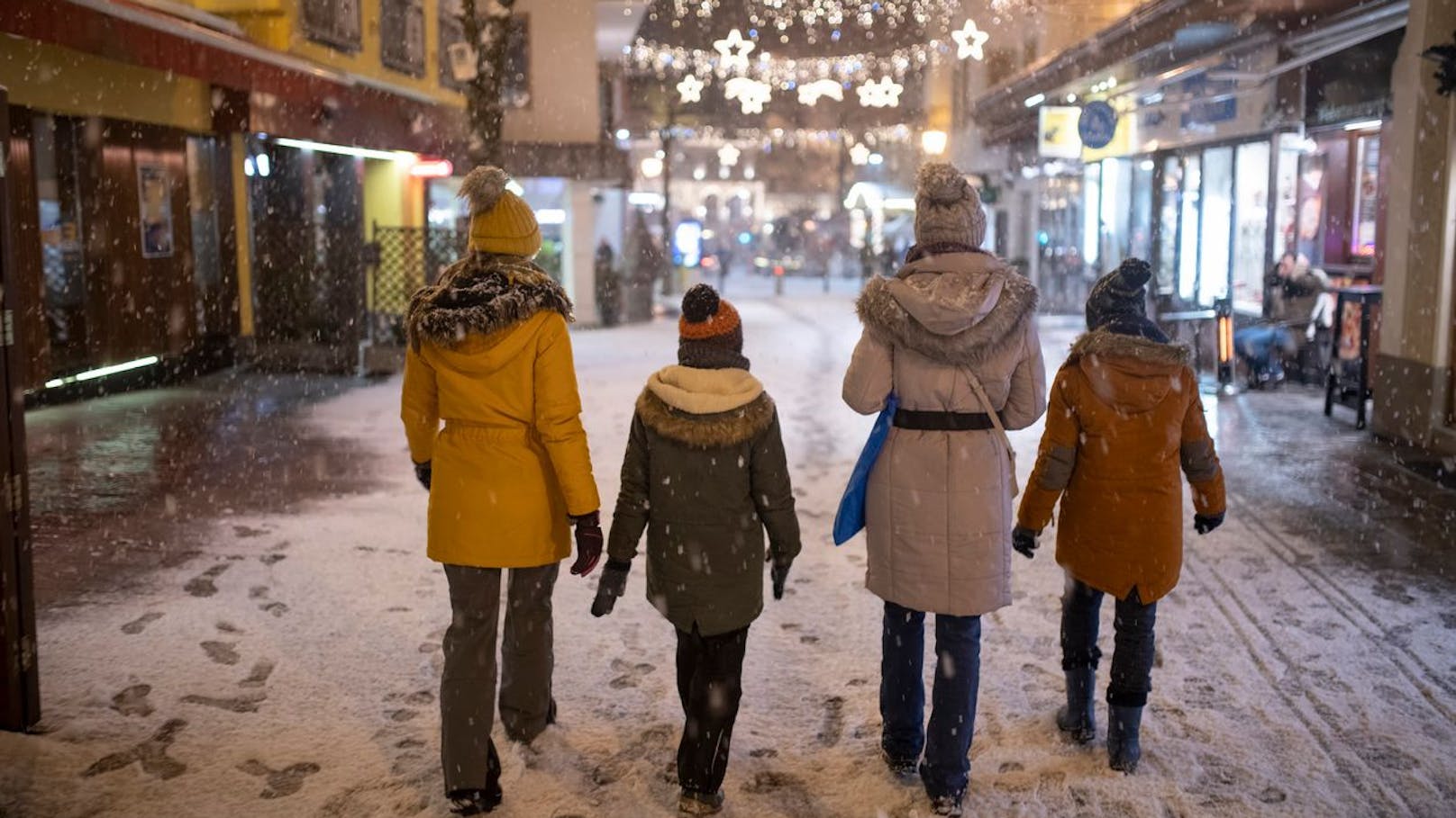 Schnee-Walze trifft Österreich – hier wird alles weiß