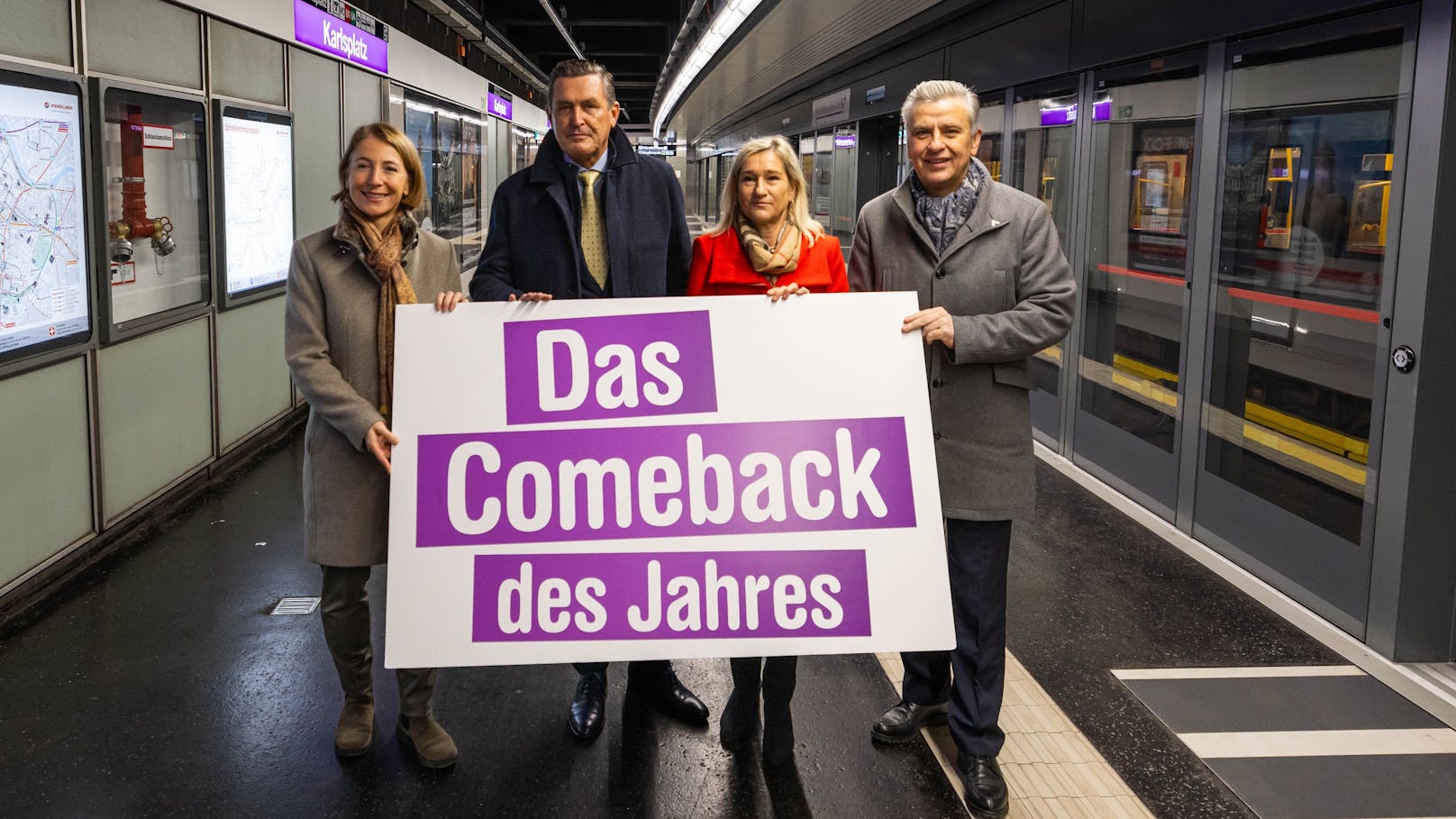 Bei der Wiedereröffnung der U2 präsentierten Gudrun Senk (v.l.n.r), Peter Hanke, Monika Unterholzner und Josef Taucher das "Comeback des Jahres".