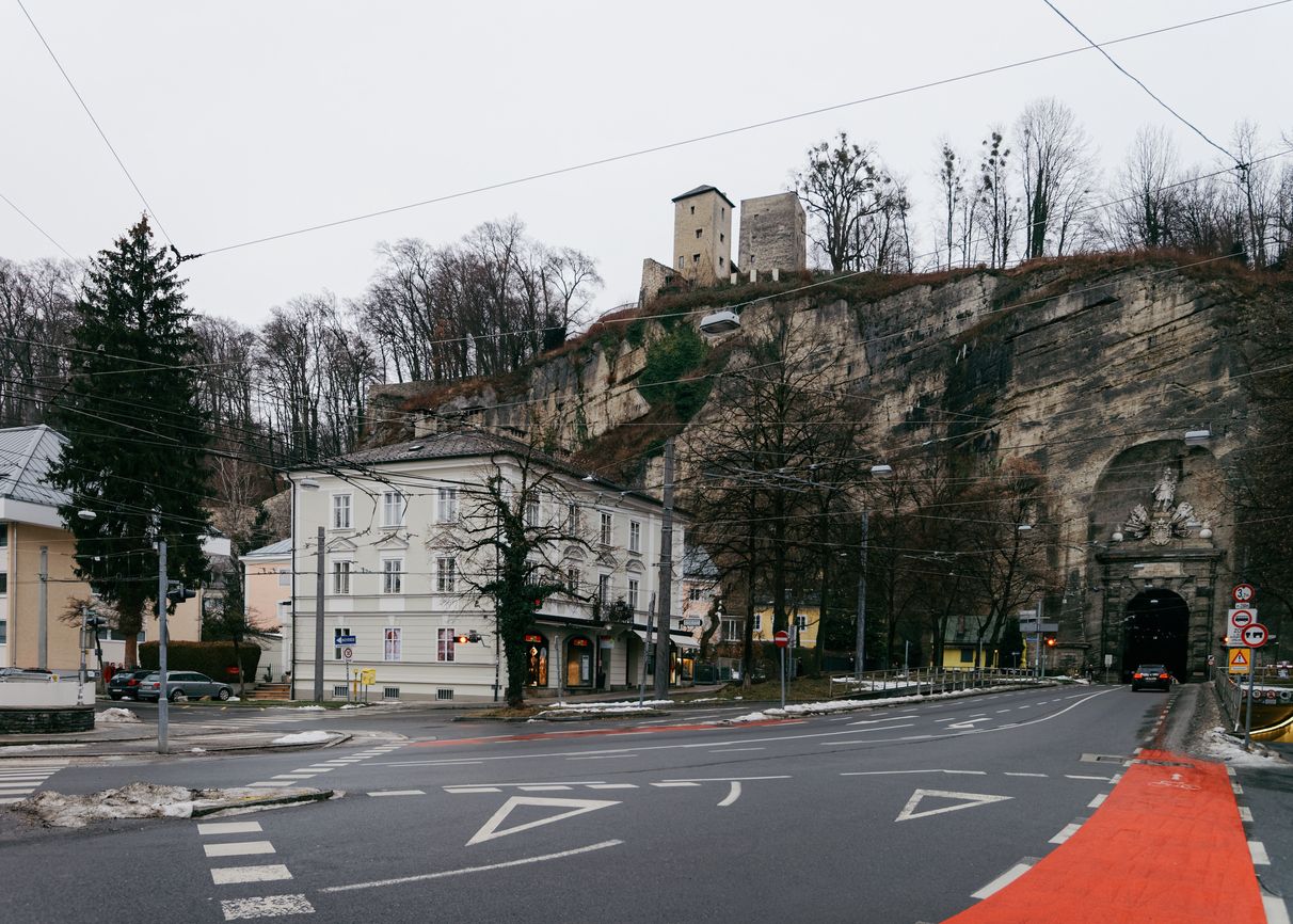 Hier dürfen bald nur mehr Öffis, Taxis und Anrainer durch.