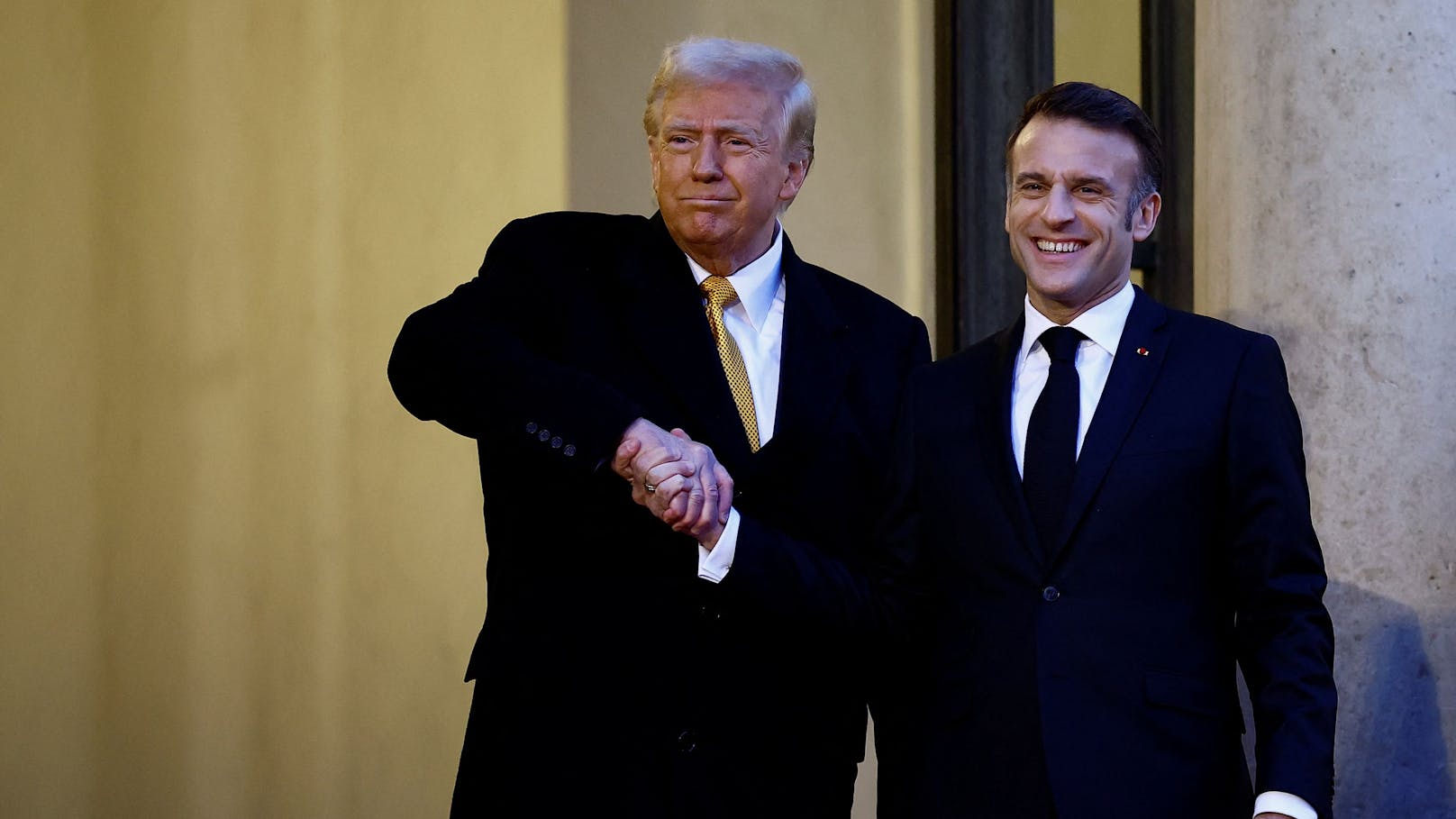 Trump lobte bei gemeinsamen Treffen die "großartige Beziehungen" zu Macron.