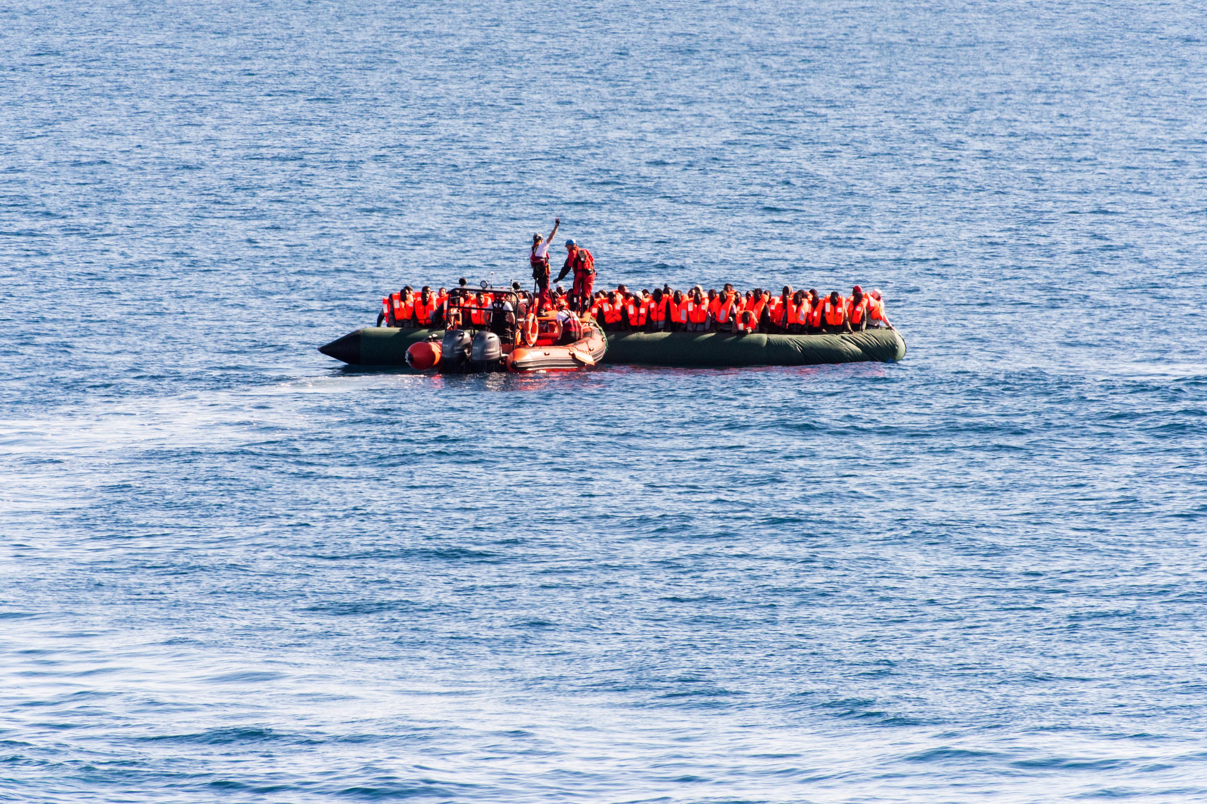 Der Vorfall ereignete sich auf einem Flüchtlingsboot während der Überfahrt nach Spanien. Symbolbild.