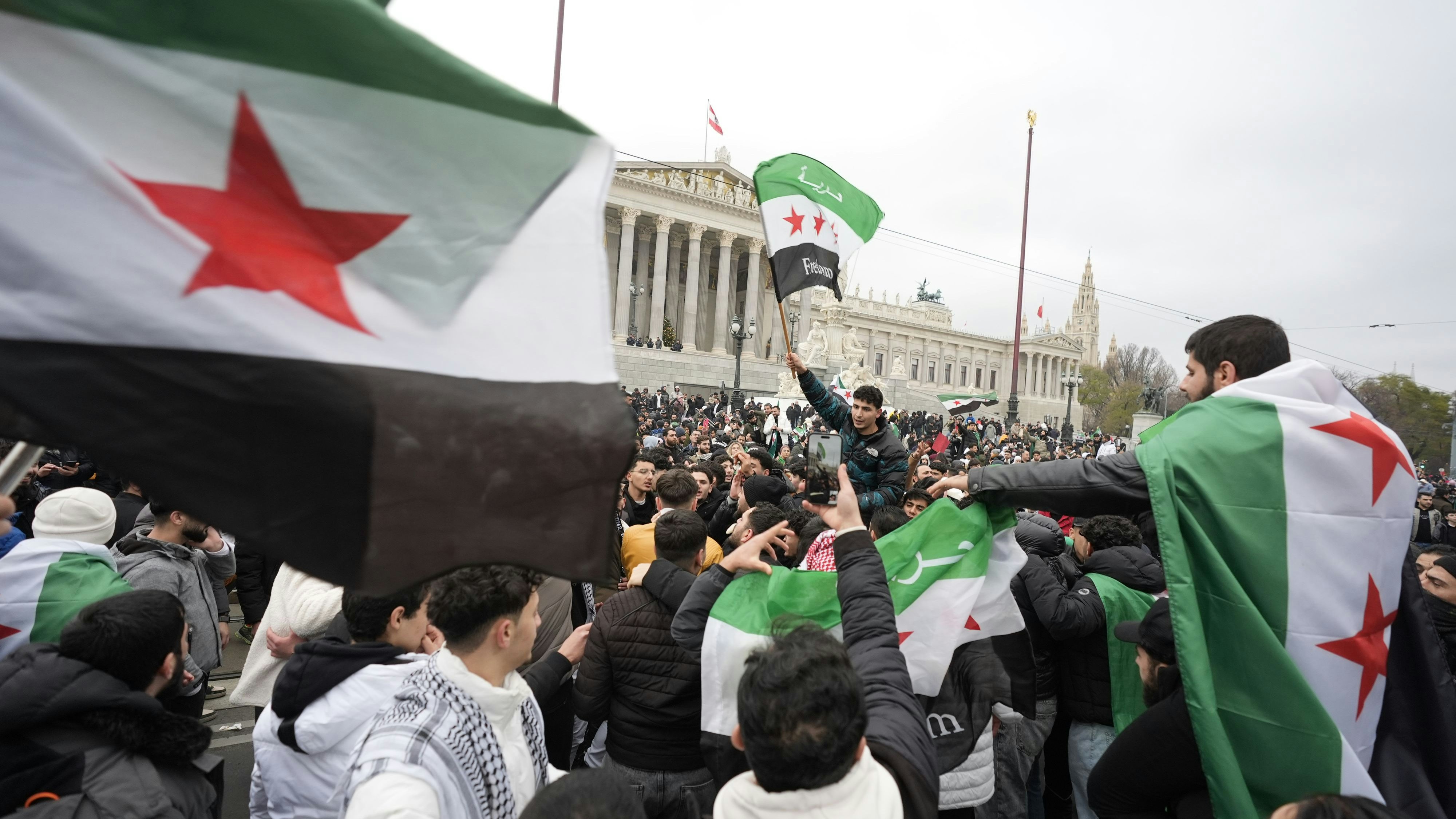 Heute.at - Knaller bei Familiennachzug: Wer jetzt zu uns darf