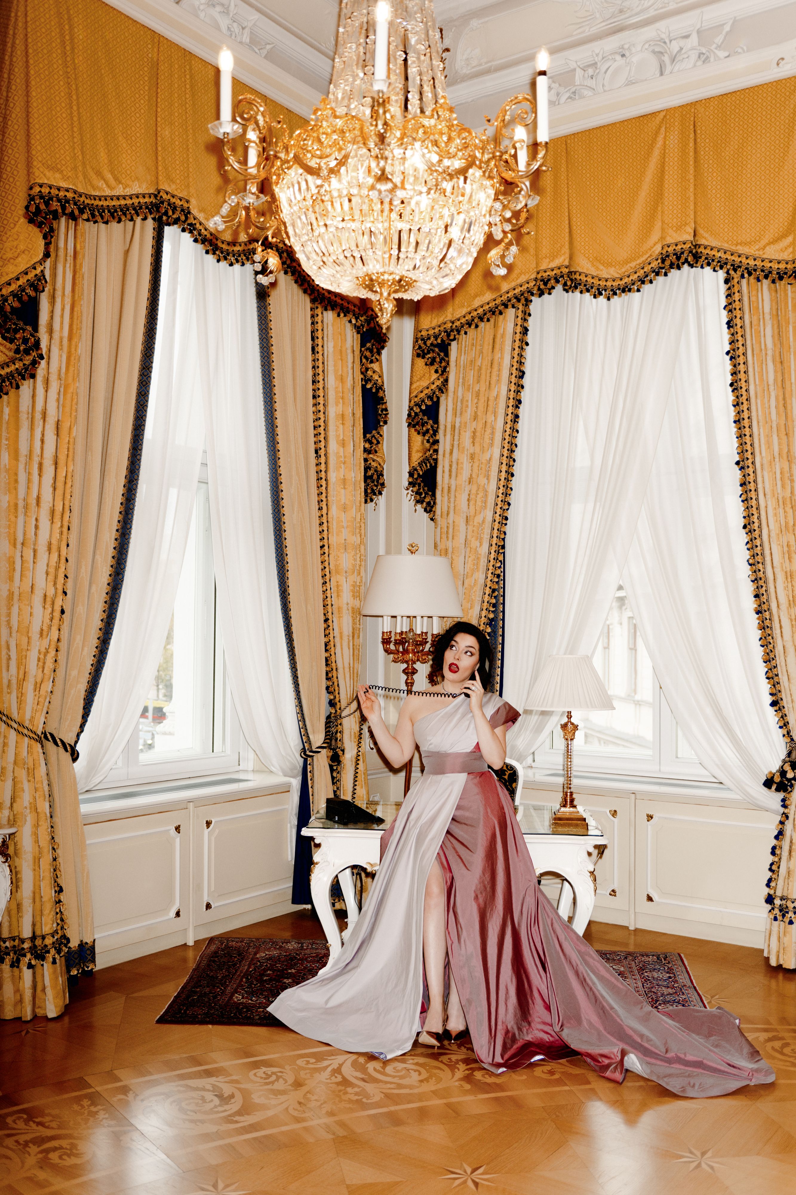 Sopranistin und Plus-Size-Model Claire Elizabeth Craig posierte in den Roben von Alexis F. Gonzalez