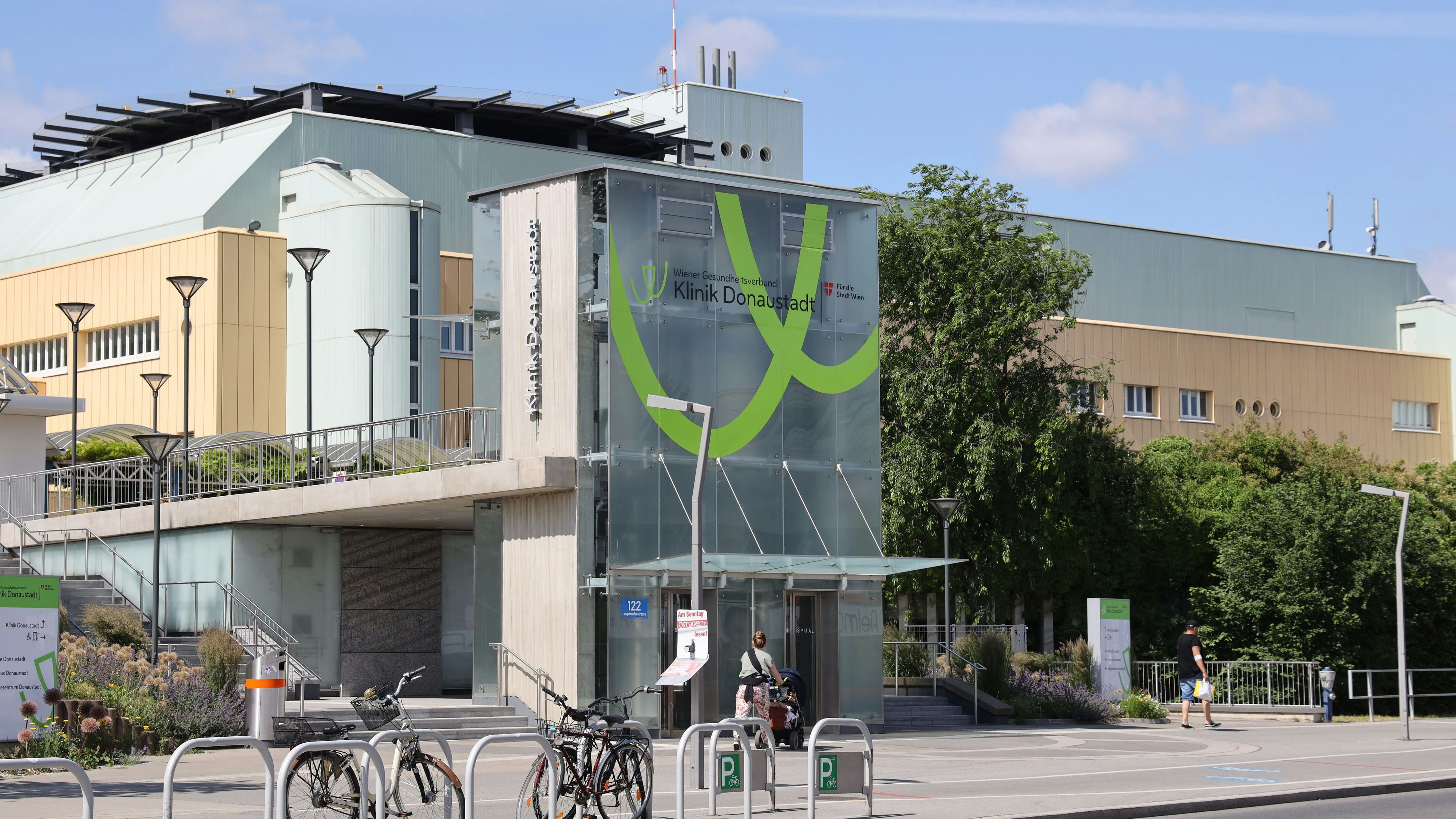 Peter wurde daher in die Spezialambulanz für Hernien der Klinik Donaustadt überwiesen