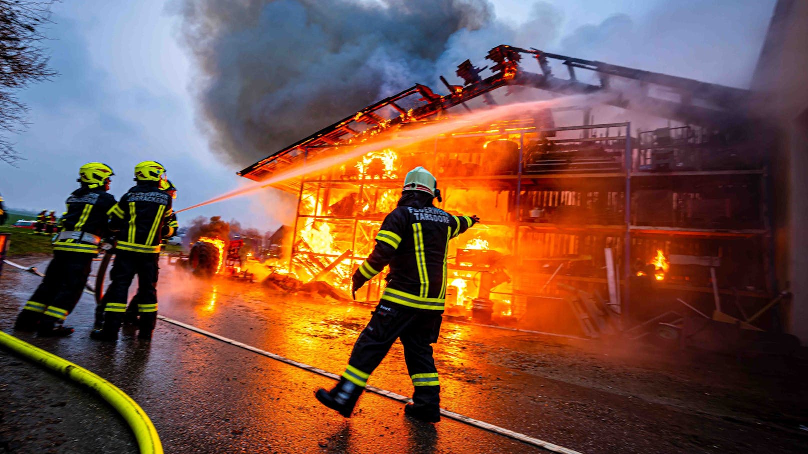 Alarm im Innviertel – Feuer-Inferno auf Bauernhof