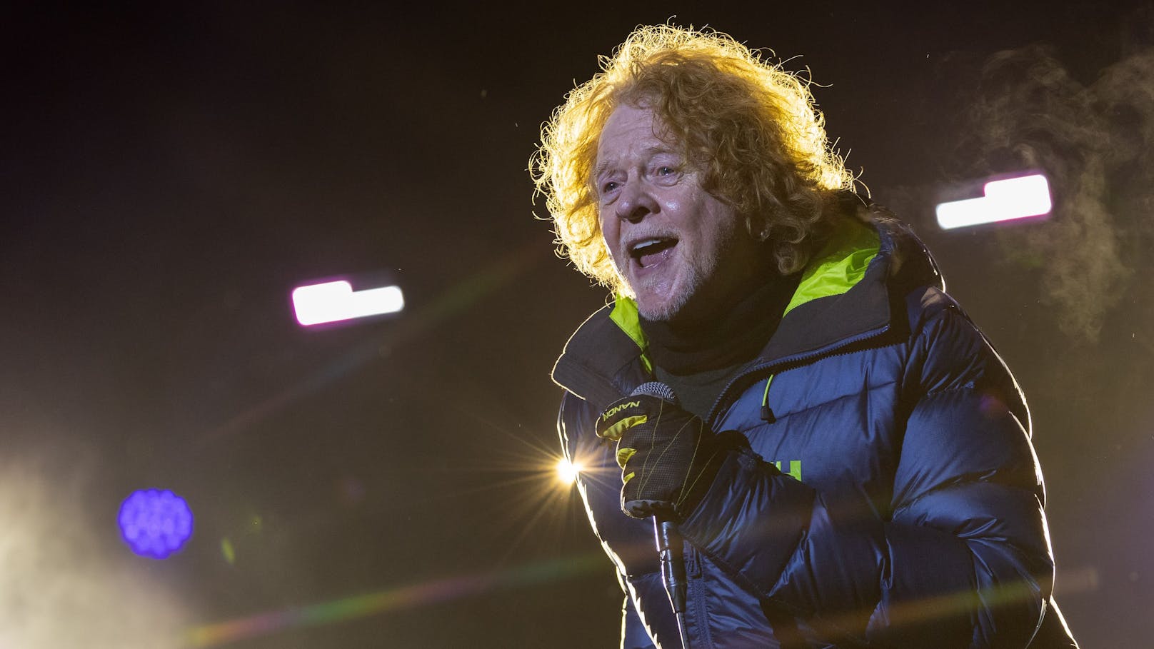 Am Sonntag machte Frontman <strong>Mick Hucknall</strong> mit seiner Band Simply Red den Abschluss der Dreier-Riege und sorgte noch einmal für absolute Top-Stimmung.