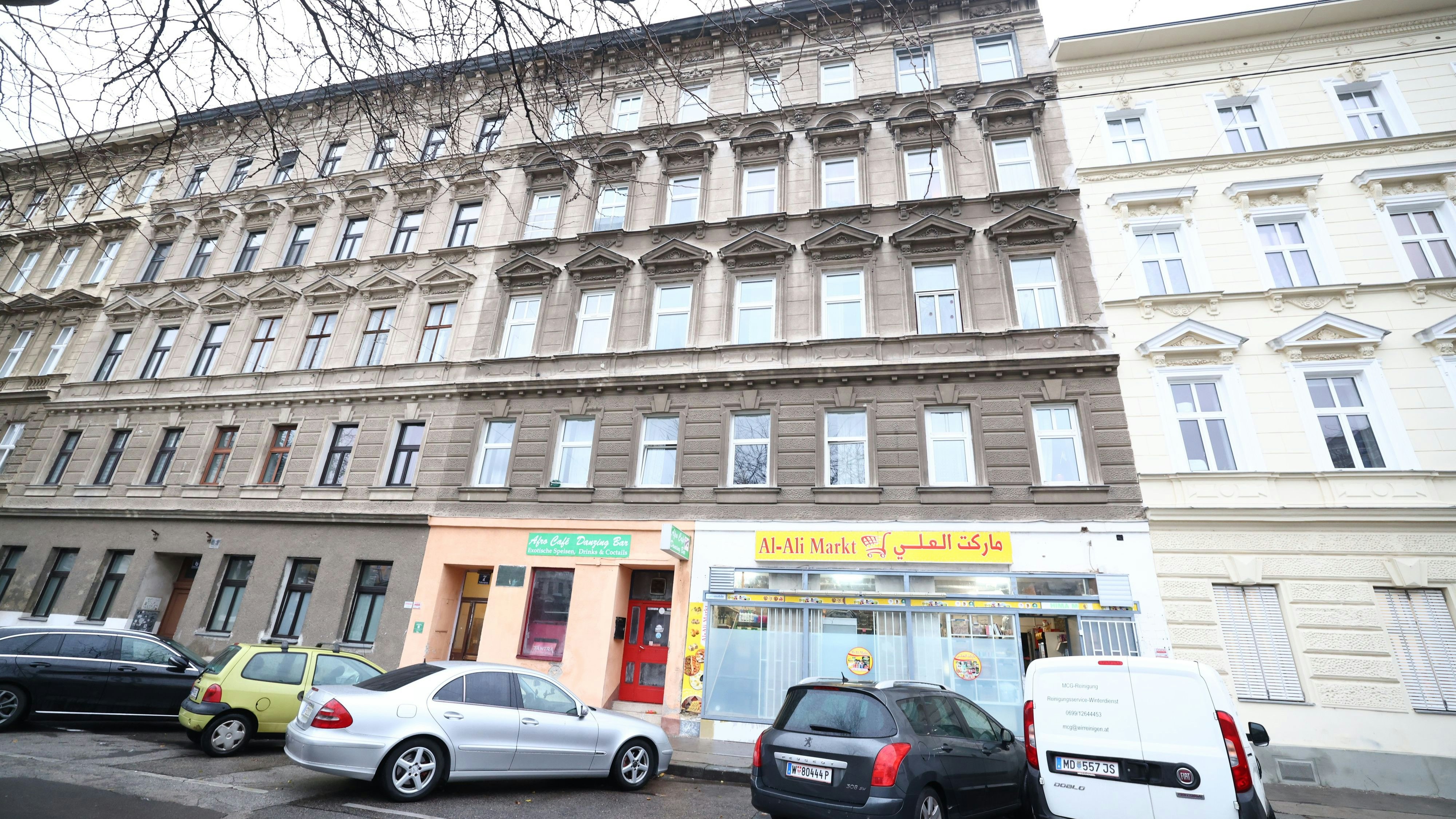 Heute.at - Mann bricht in Geschäft ein, erinnert sich an nichts