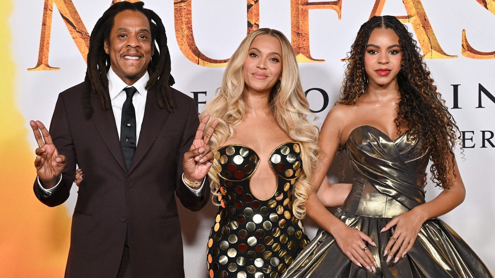 Jay-Z, Beyoncé und ihre Tochter Blue Ivy Carter zeigten sich Anfang der Woche bei der "Mufasa"-Premiere.