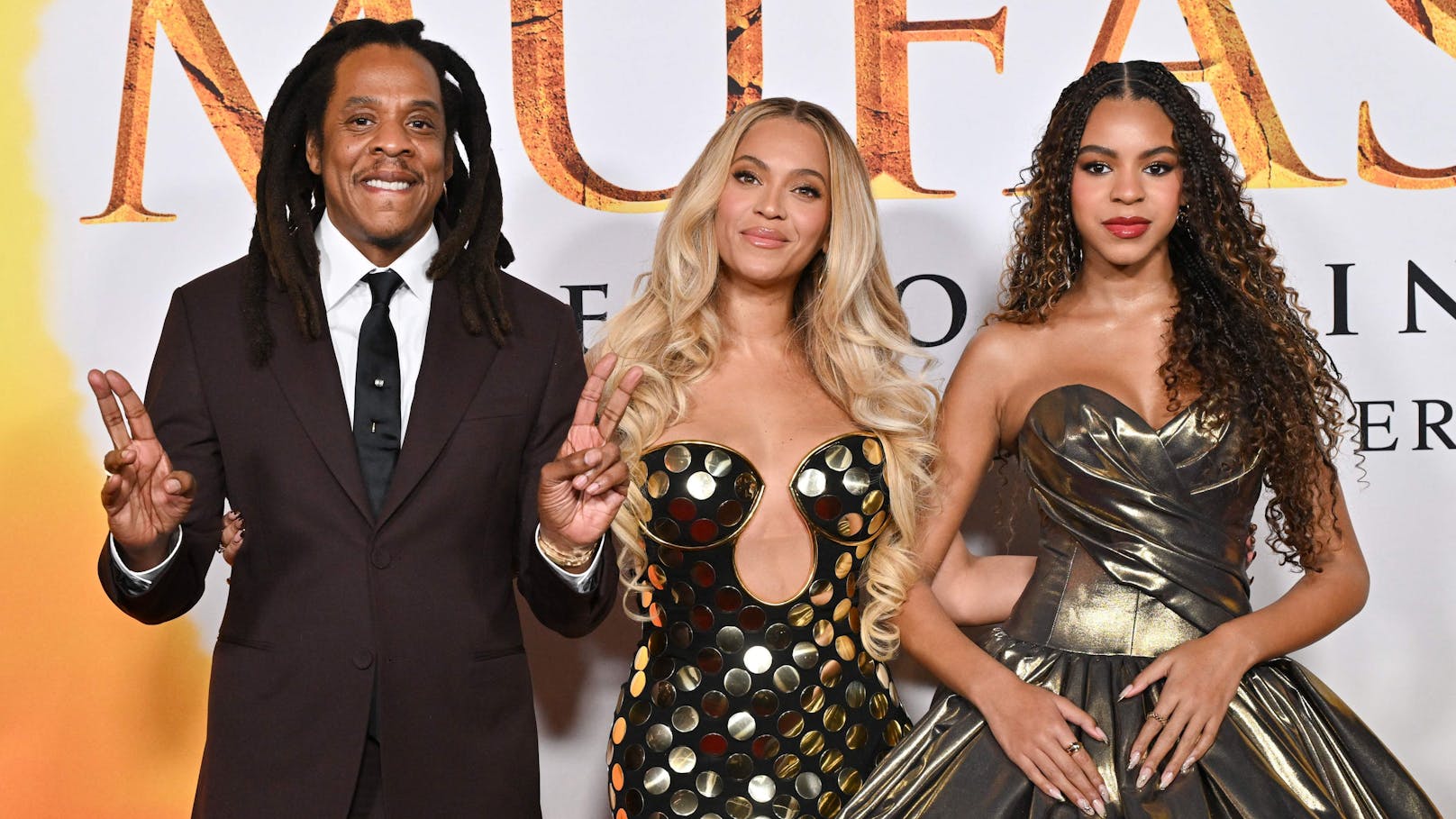 Jay-Z & Beyoncé lenken jetzt mit Tochter vor Skandal ab