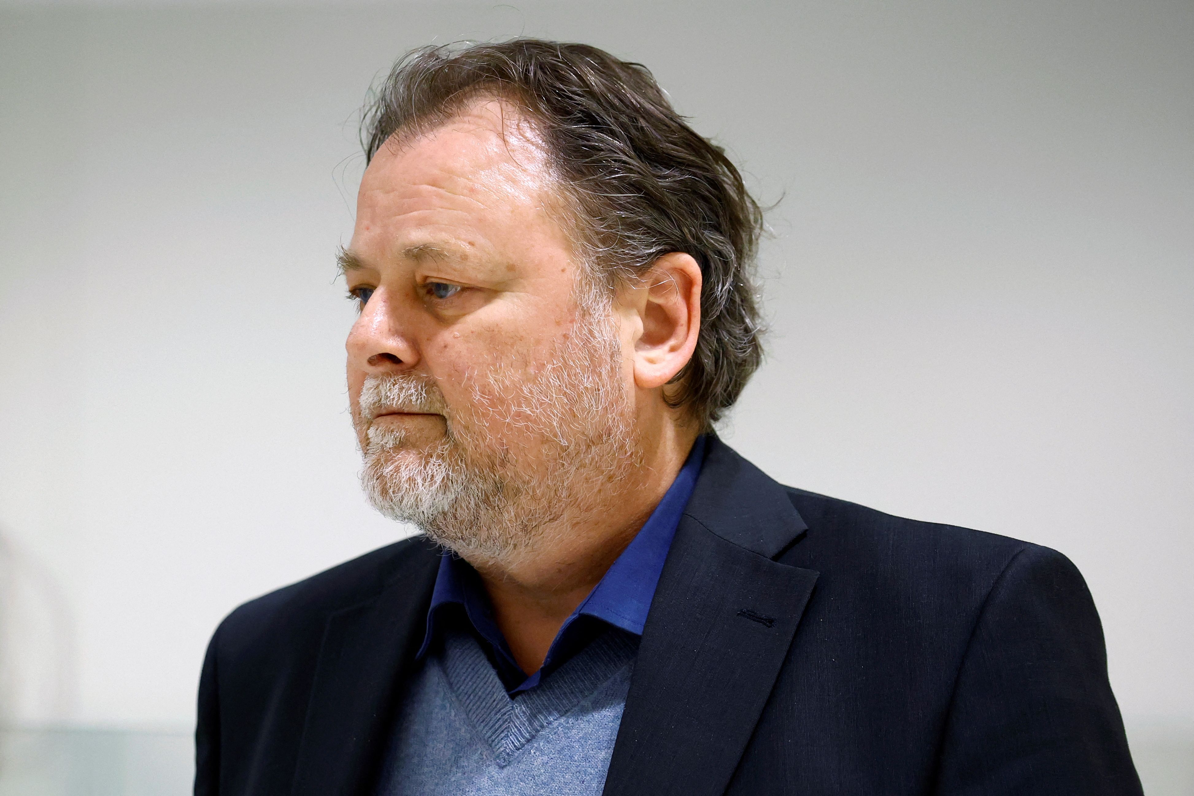 Der französische Regisseur Christophe Ruggia während der Gerichtsverhandlung in Paris am 9. Dezember 2024.
