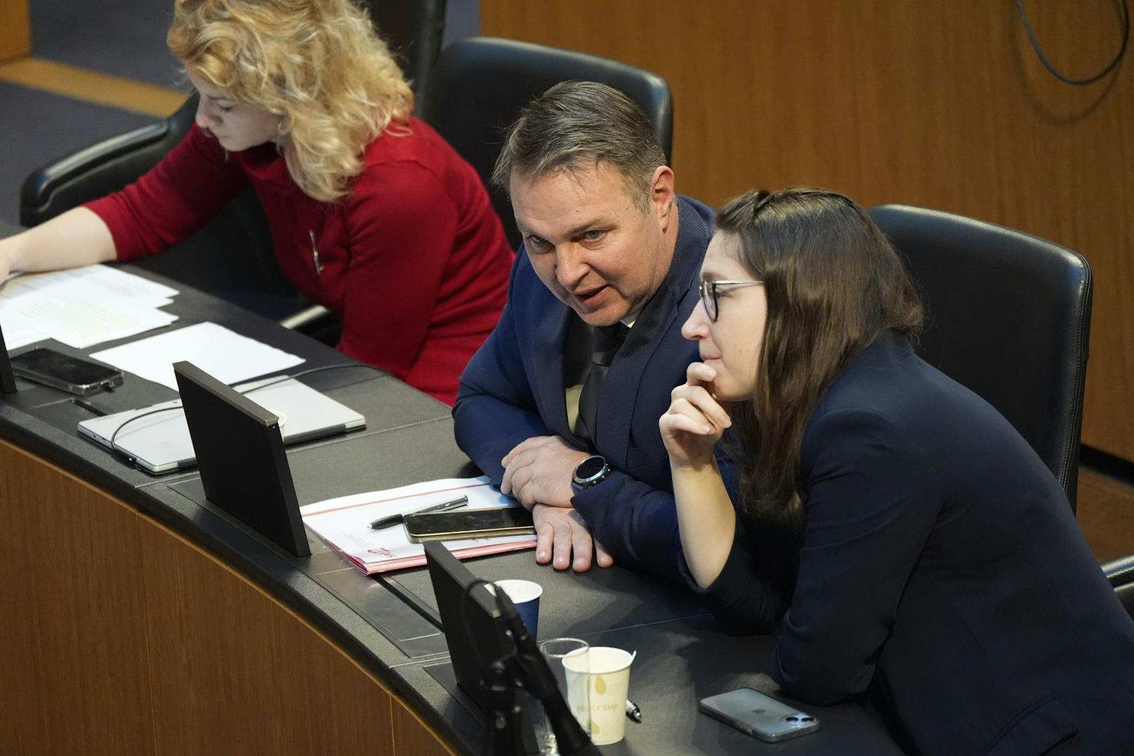 SPÖ-Bank: Parteichef Andreas Babler, Evi Holzleitner, Julia Herr