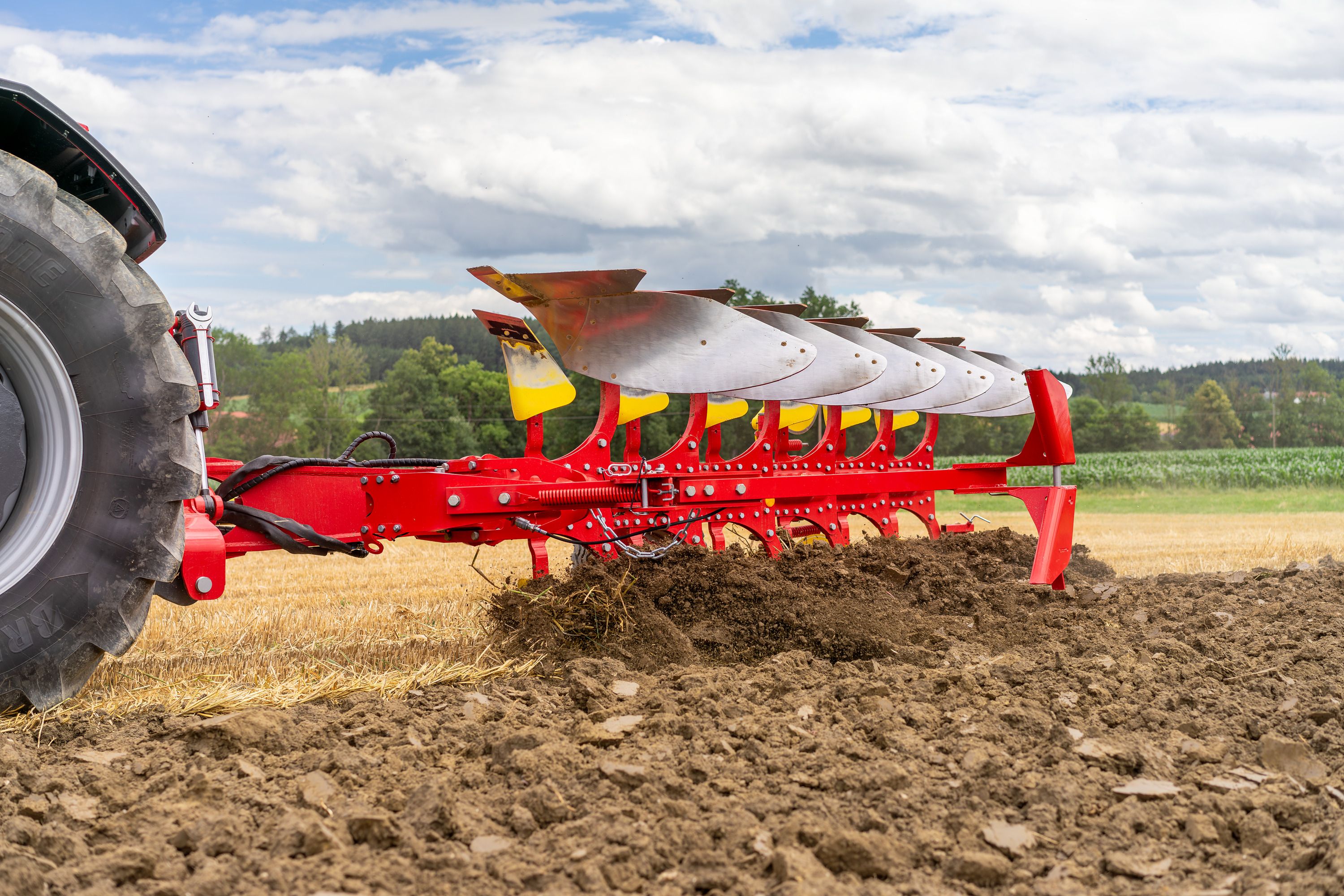 Landmaschinen-Hersteller Pöttinger steckt seit längerem in Schwierigkeiten. Jetzt machen Gerüchte die Runde.