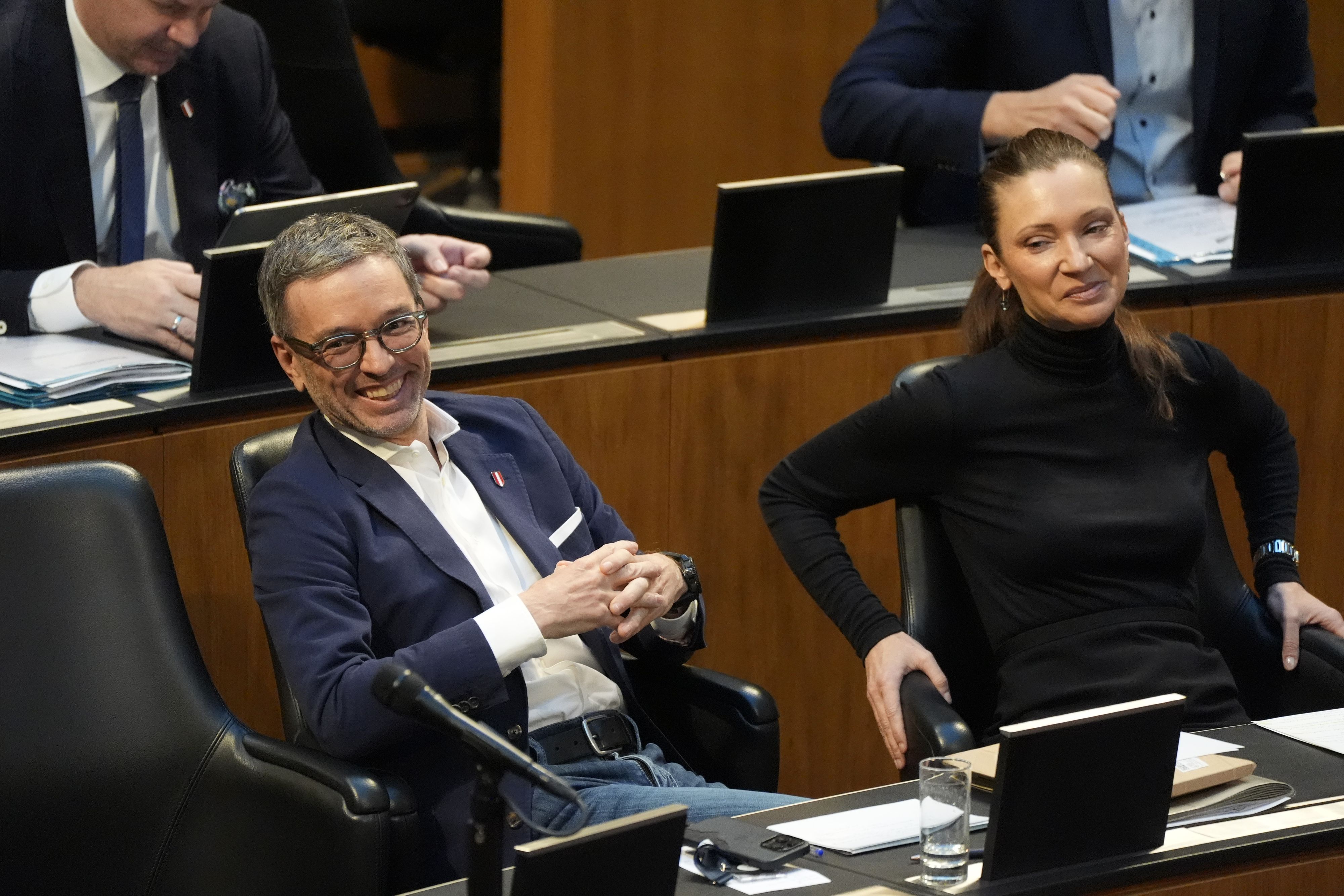 FPÖ-Chef Herbert Kickl und seine Stellvertreterin Susanne Fürst bei einer Nationalratssitzung. Archivbild.